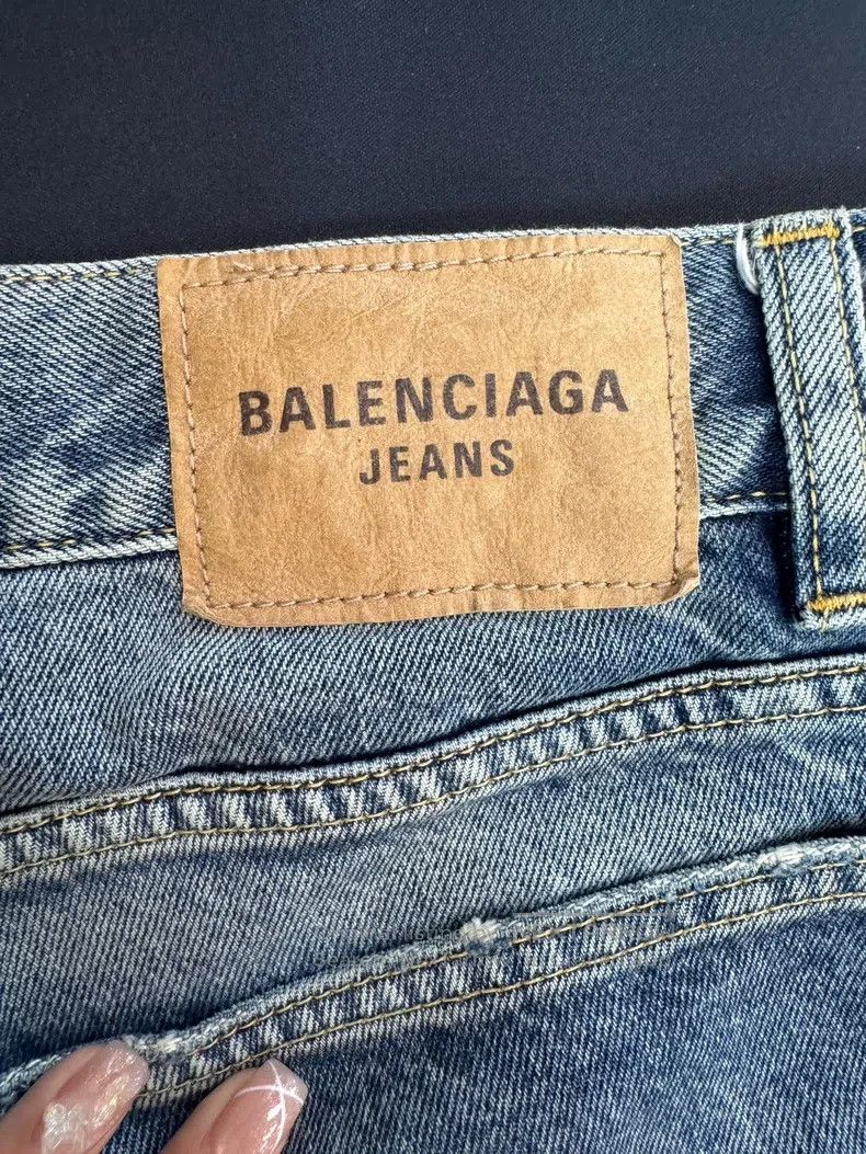 Balenciaga Balenciaga size S Denim Pants Size US 27 - 3 Thumbnail
