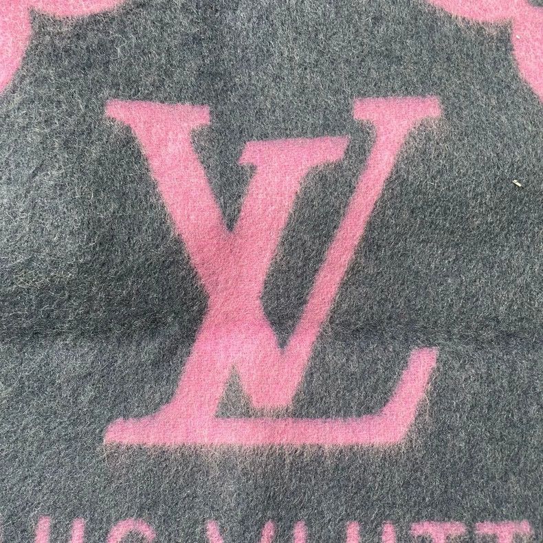 Louis Vuitton Louis Vuitton Purple and pink cashmere shawl tassel scarf Size ONE SIZE - 5 Thumbnail