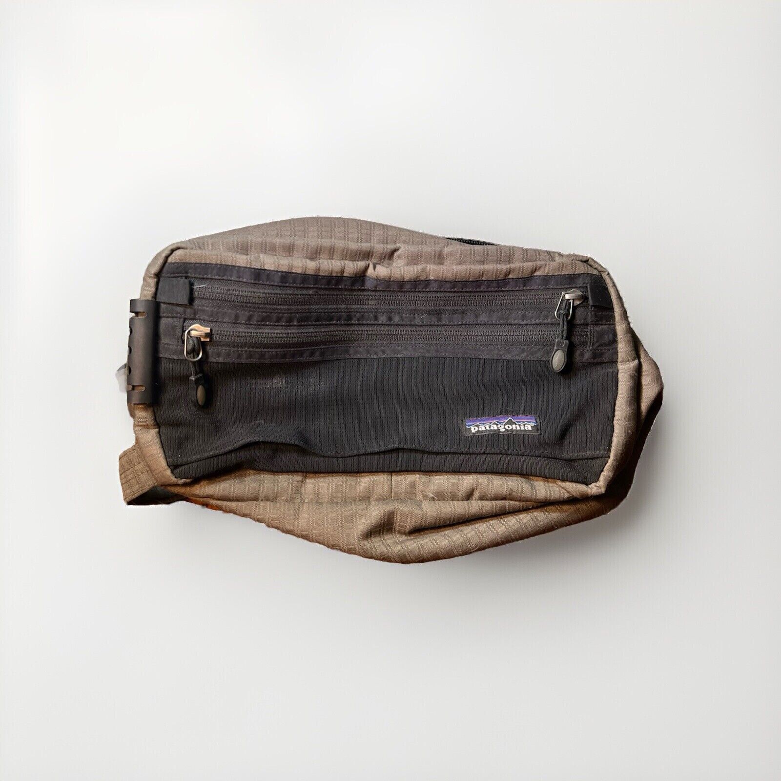 Patagonia Patagonia Hip Chest Bag Used Condition Rare Size ONE SIZE - 1 Thumbnail