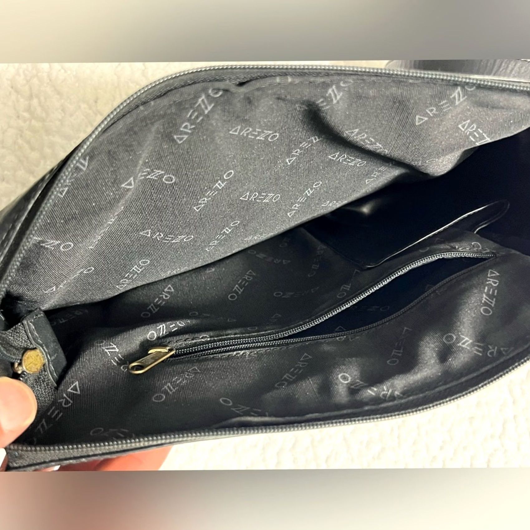 Vintage VINTAGE Arezzo Crossbody Bag Black Leather Women Adults Size ONE SIZE - 8 Thumbnail