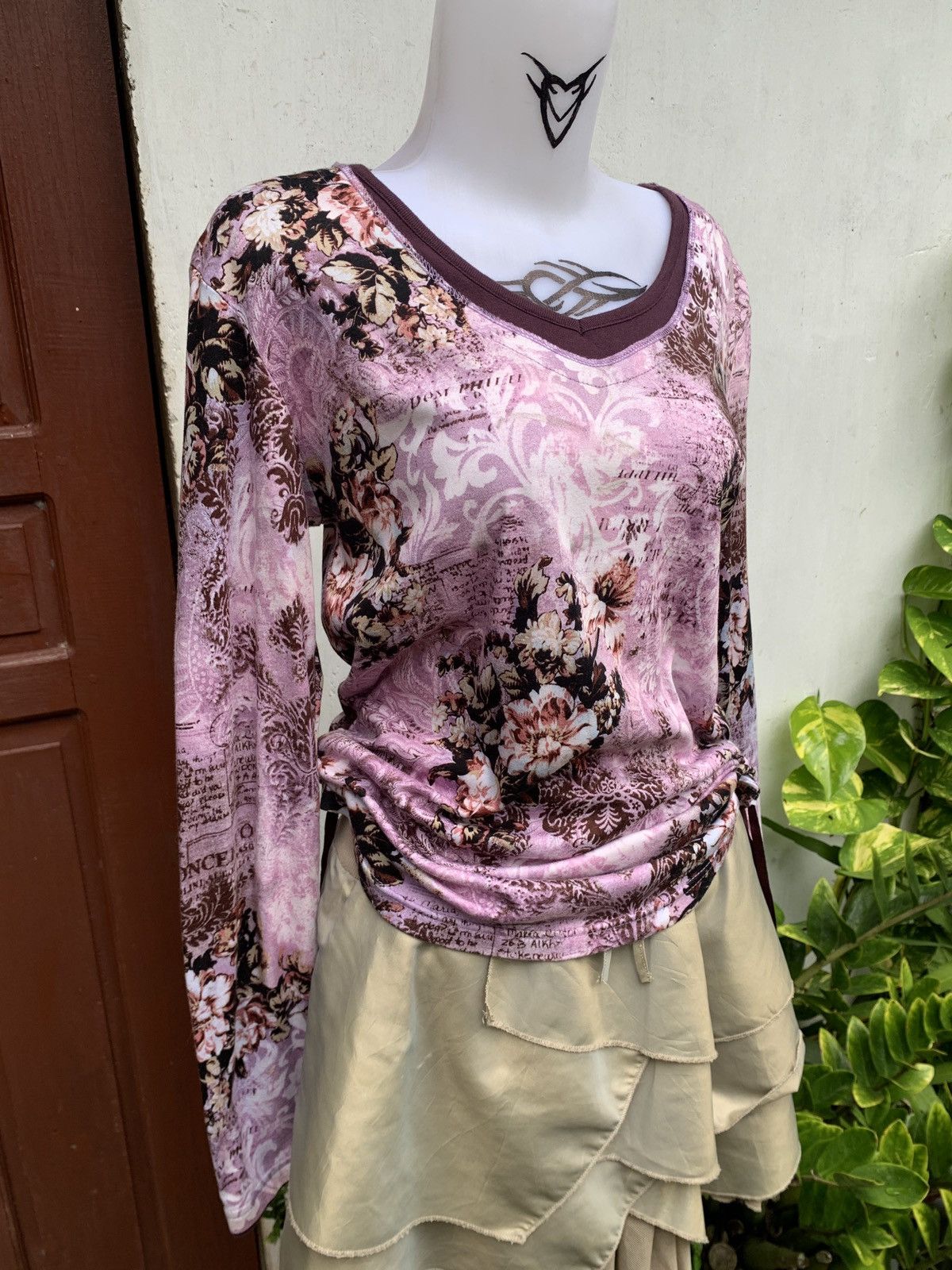 If Six Was Nine × Japanese Brand × Tornado Mart 2000s Tornado Mart Japan Floral Porm Pink Graphic Top Size M / US 6-8 / IT 42-44 - 2 Thumbnail