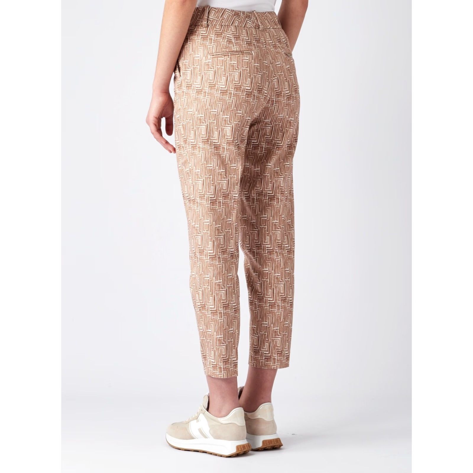 Peserico Peserico Cropped Trousers Women Regular-fit Multicolor Geometric Print High Waist Zip Front Pockets 16 US 52 EU Camel-Butter SUMMER 23 Italy Designer Size 38" / US 16 / IT 52 - 4 Thumbnail