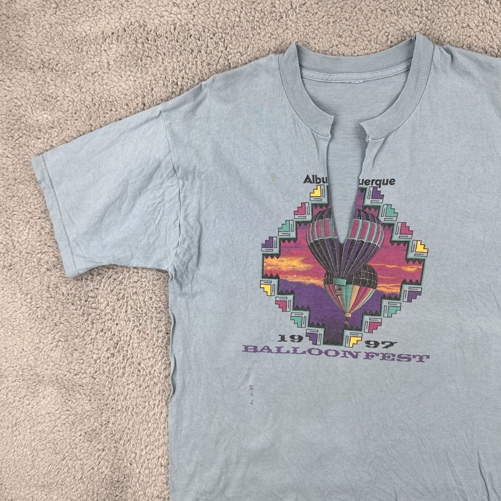 Vintage VINTAGE 1997 Albuquerque Balloon Fiesta T Shirt Distressed Blue Cotton V neck Men L Graphic Tee Size US L / EU 52-54 / 3 - 4 Thumbnail