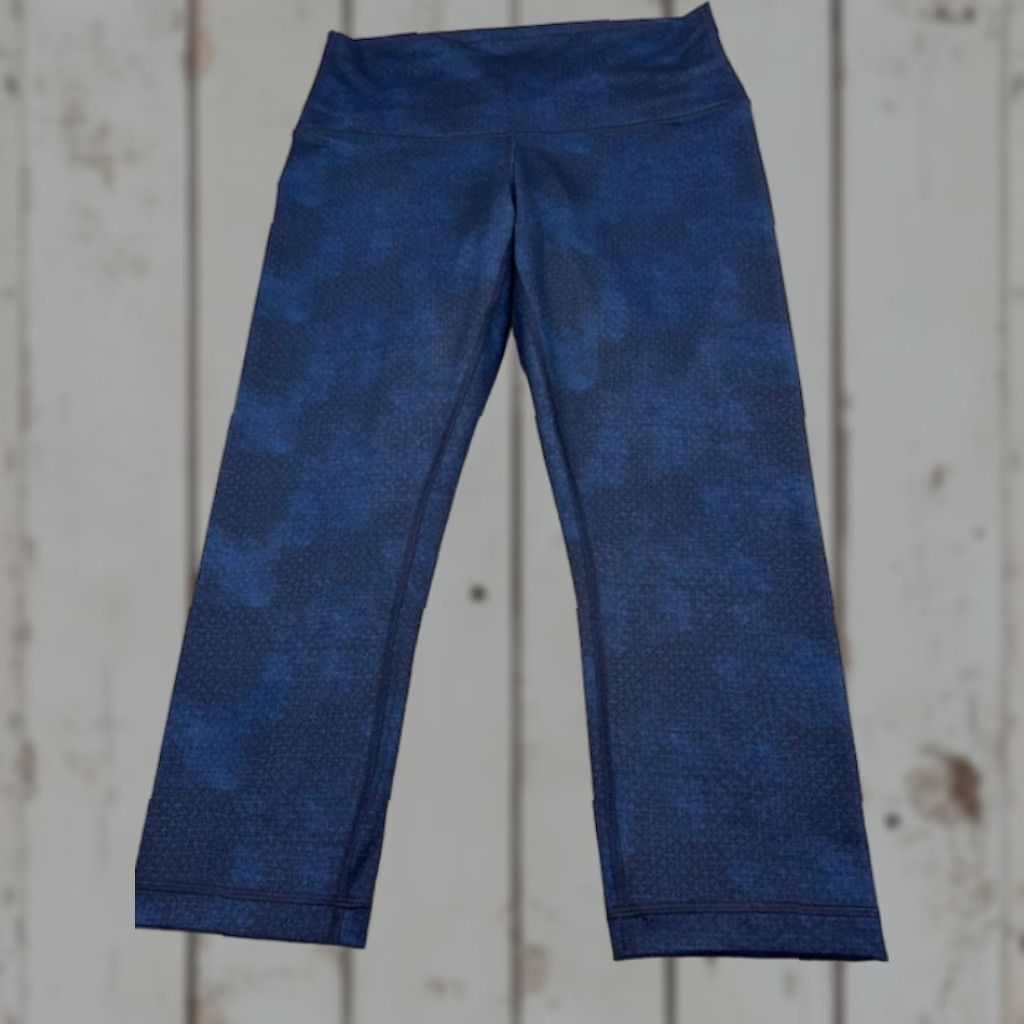 Lululemon Lululemon Wunder Under Crop Leggings High Rise Luxtreme Size 10 Black Blue 6274 - Womens Athletic Cropped Leggings, 22 in Inseam, Activewear, Skinny Size 32" / US 10 / IT 46 - 1 Thumbnail