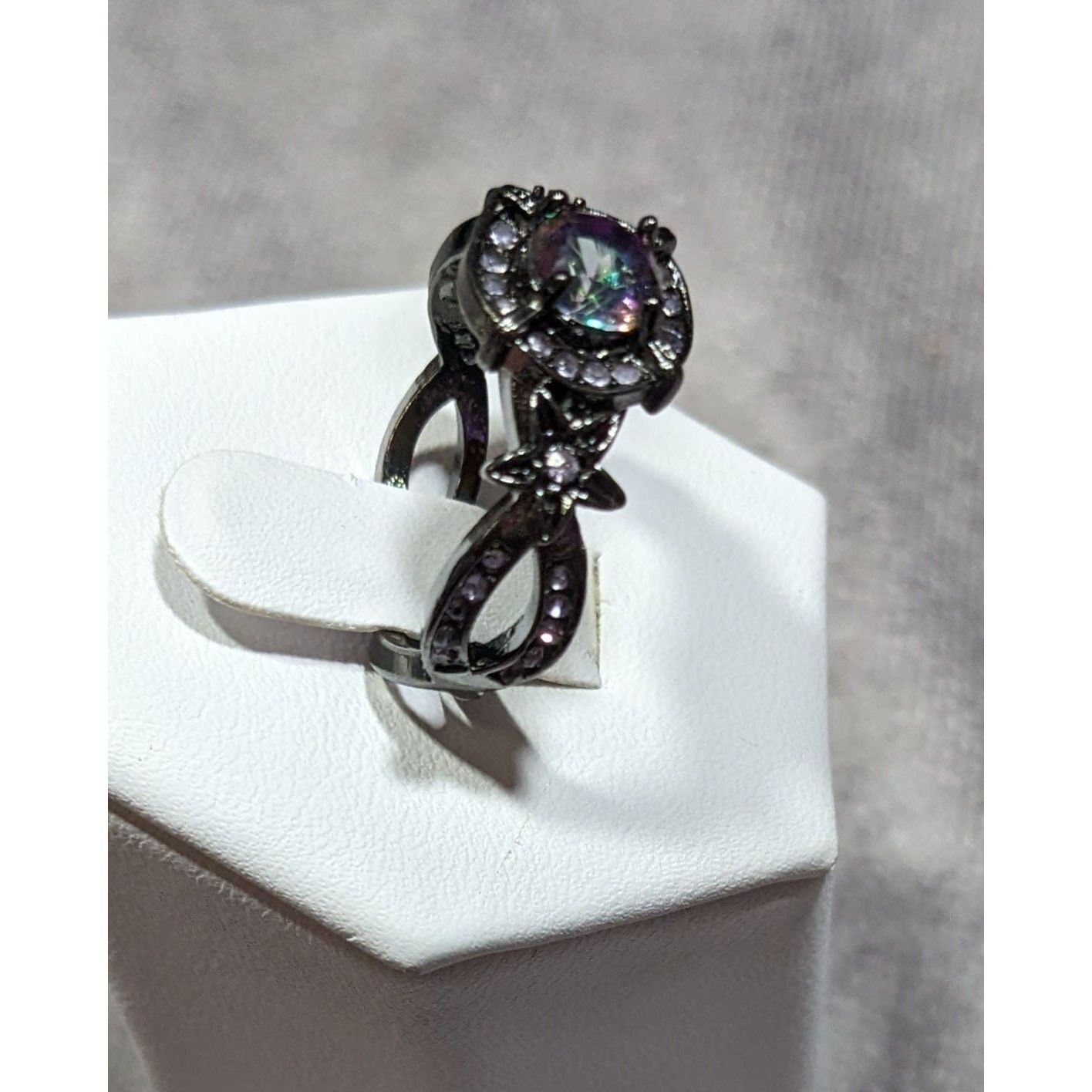 Other Gothic Purple Gemmed Ring With Star Accents Size 7.75 Size ONE SIZE - 7 Thumbnail