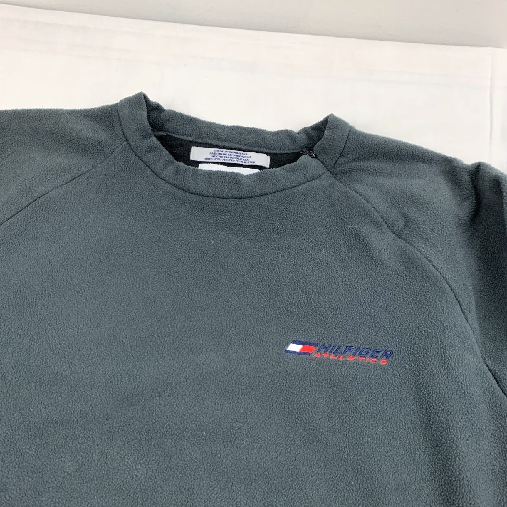Tommy Hilfiger Vintage Tommy Hilfiger Athletics Fleece Pullover Jacket Adult Large Gray Zip 90s Size US L / EU 52-54 / 3 - 3 Thumbnail