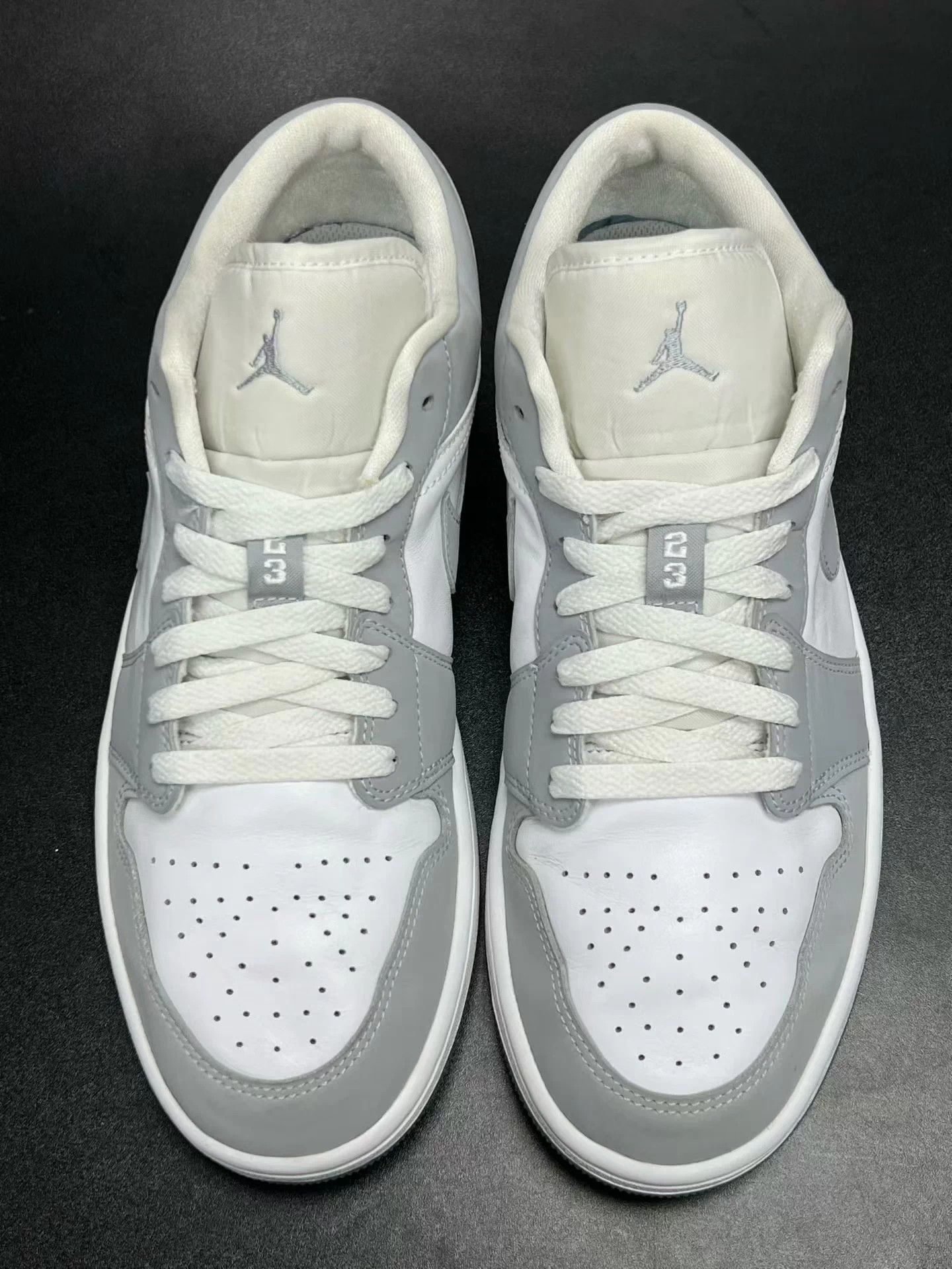 Nike Air Jordan 1 Low 'Wolf Grey' (Size 43) - Lightly Used Size US 10 / EU 43 - 3 Thumbnail