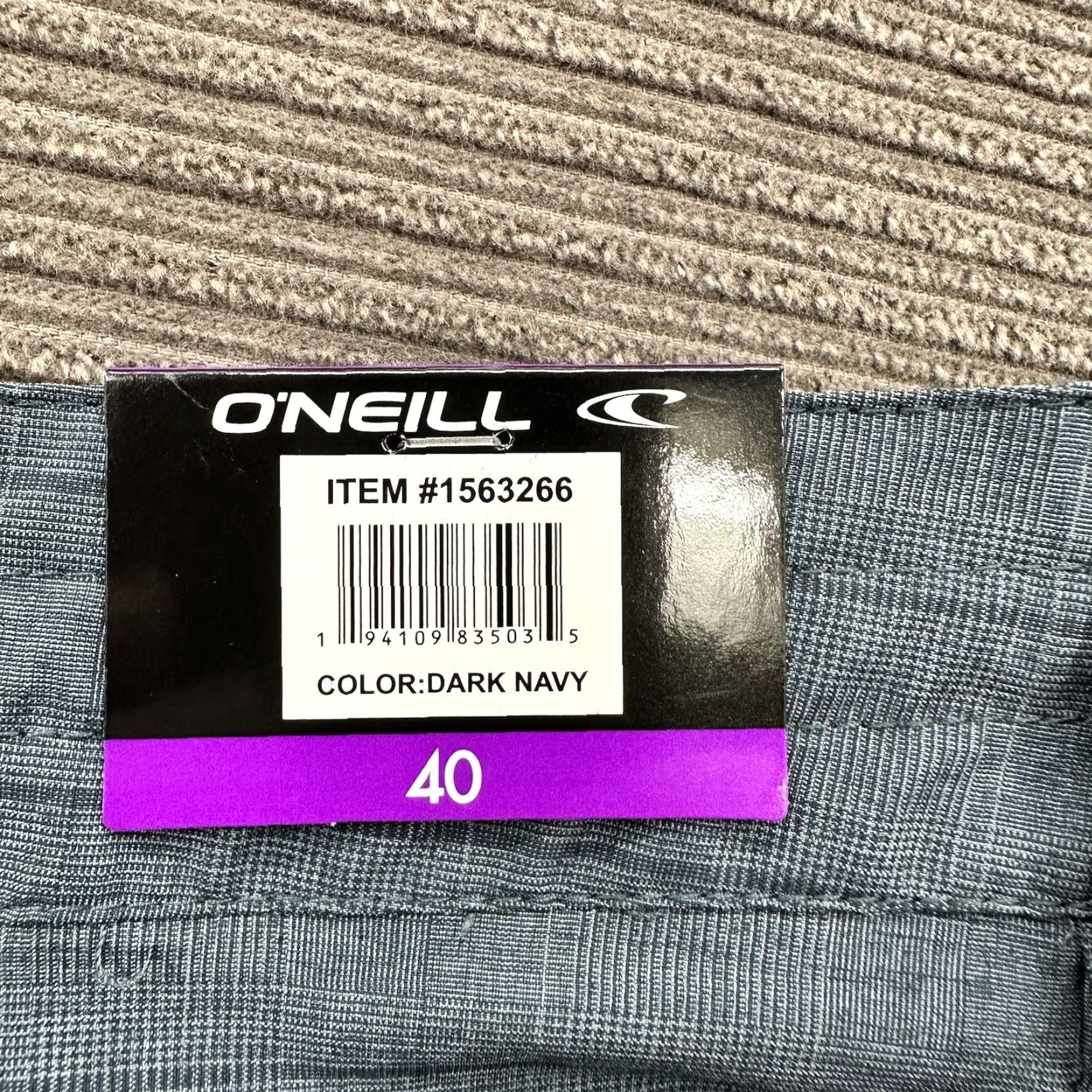 O'Neill O'Neill Shorts Men 40 Dark Navy Multicolor Polyester Spandex 5-Pocket Performance Distressed No Zip Button Logo Size US 40 / EU 56 - 7 Thumbnail