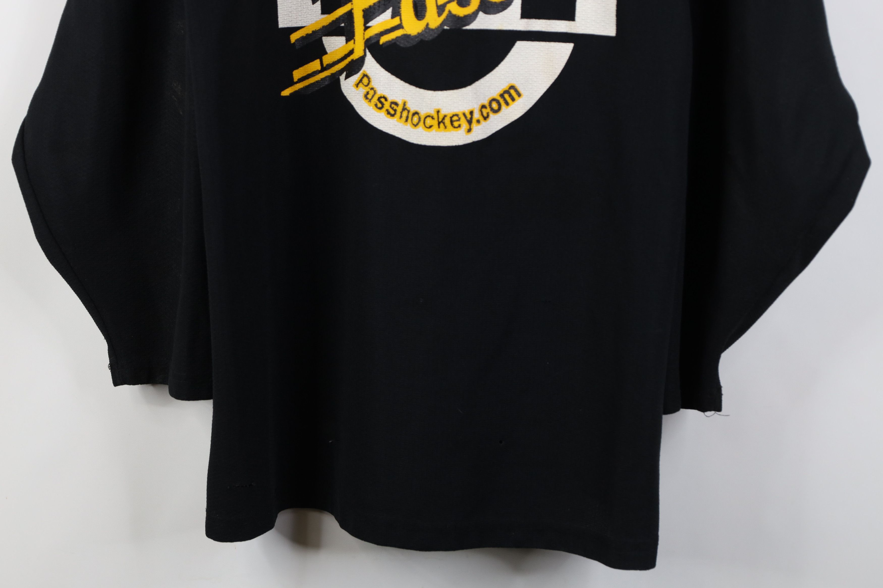 Vintage Vintage 90s Toronto Pass Hockey Jersey Black Air Knit Size US L / EU 52-54 / 3 - 3 Thumbnail