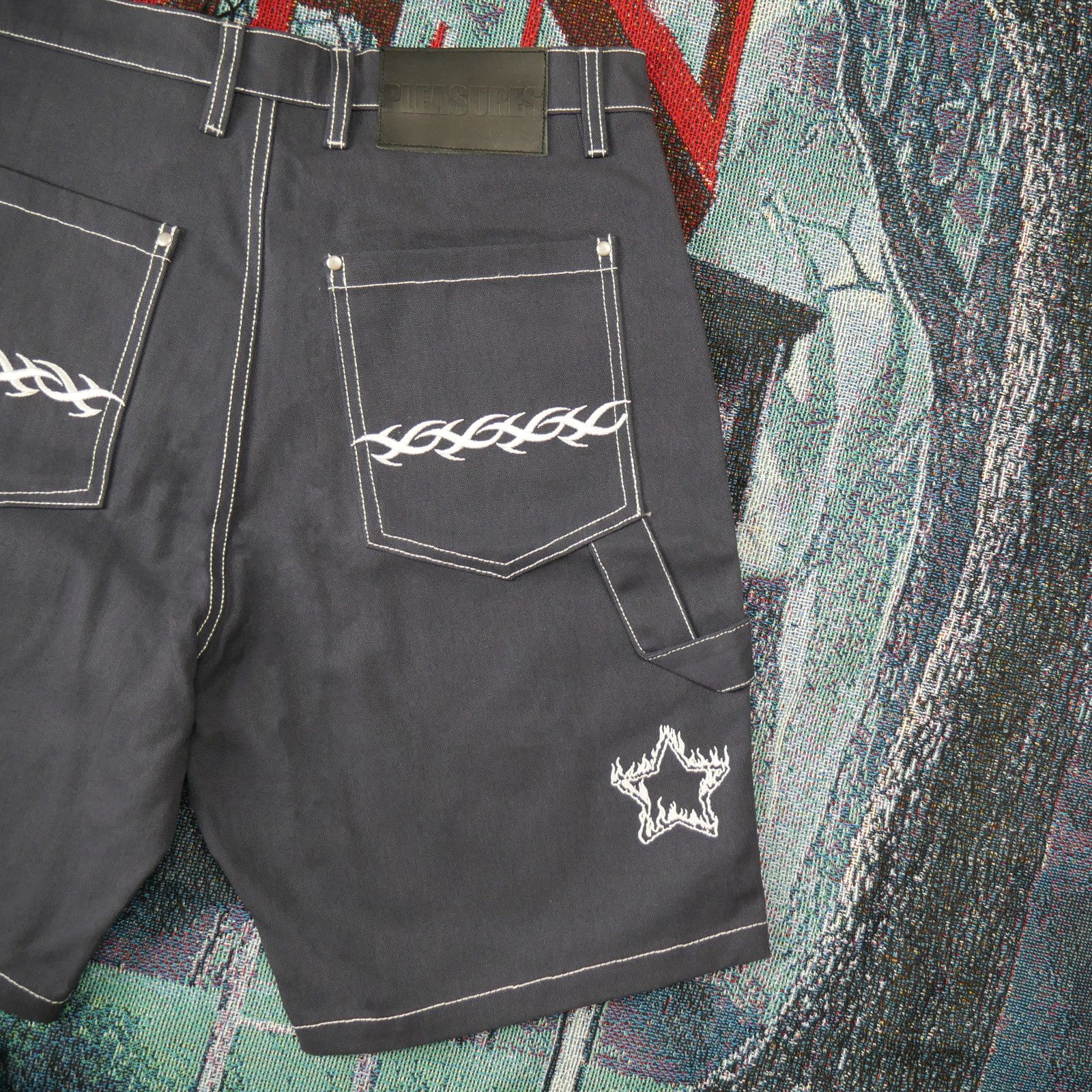 Pleasures Pleasures Kort Painter Shorts Tribal Print Embroidery Size US 30 / EU 46 - 3 Thumbnail