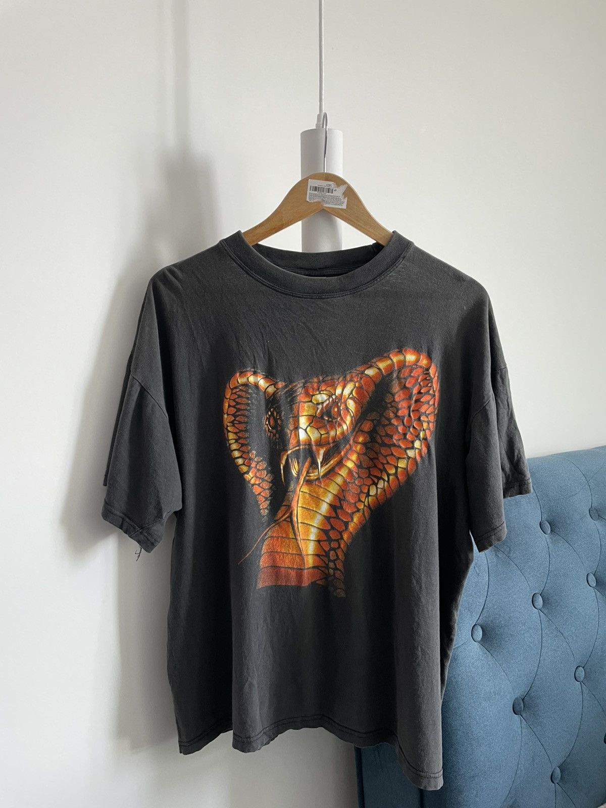 Vintage Vintage 90’s Cobra Gold Snake Graphics T-Shirt Y2K RARE Size US XL / EU 56 / 4 - 1 Thumbnail