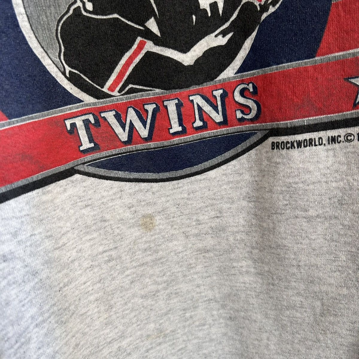 Vintage Vintage 1988 Minnesota Twins Crewneck Size US L / EU 52-54 / 3 - 4 Thumbnail