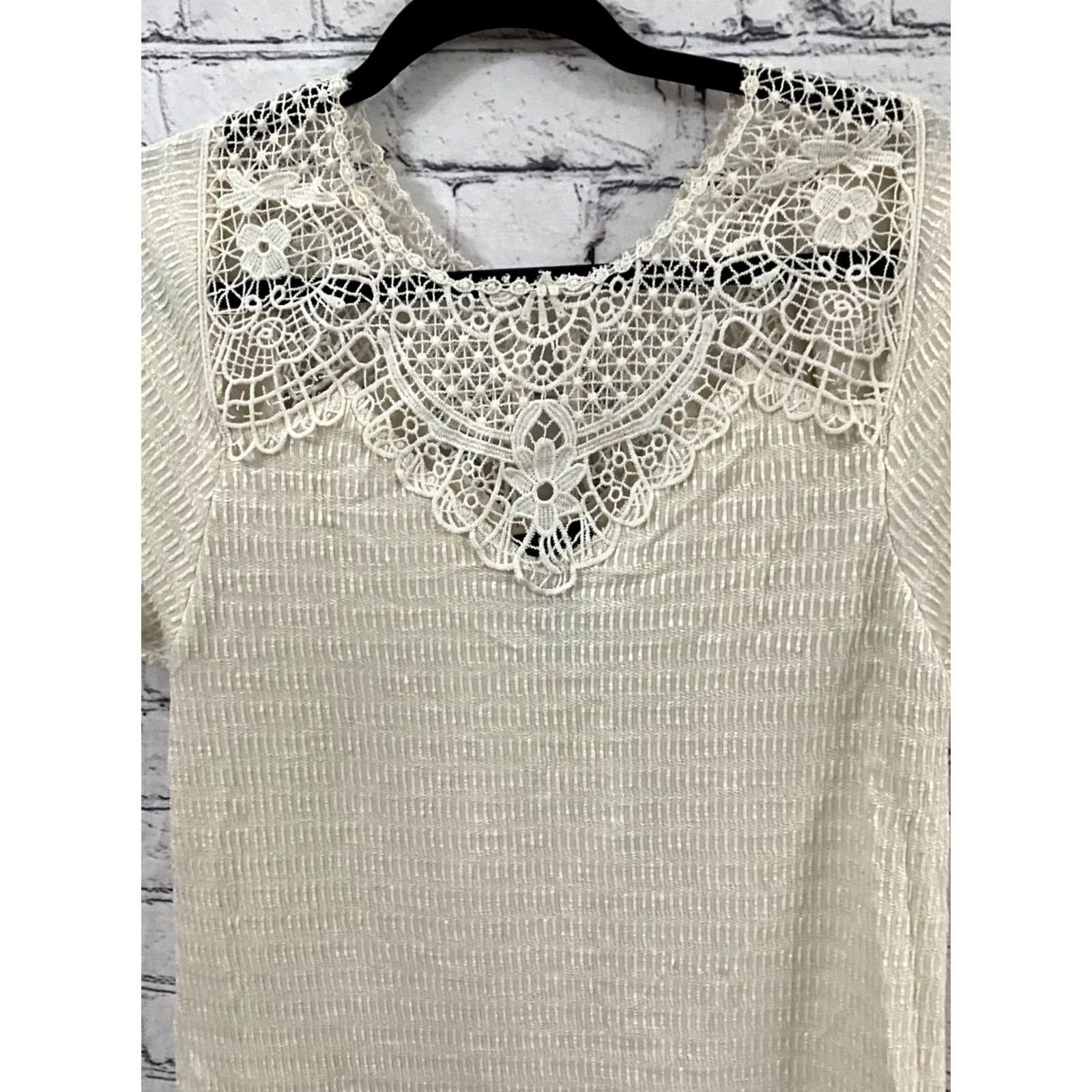 Vintage Buckle Womens Top Blouse XS White Round Neck Short Sleeve Pullover Knit Casual Spring Fall Regular Fit Machine Washable NWT Size XS / US 0-2 / IT 36-38 - 2 Thumbnail