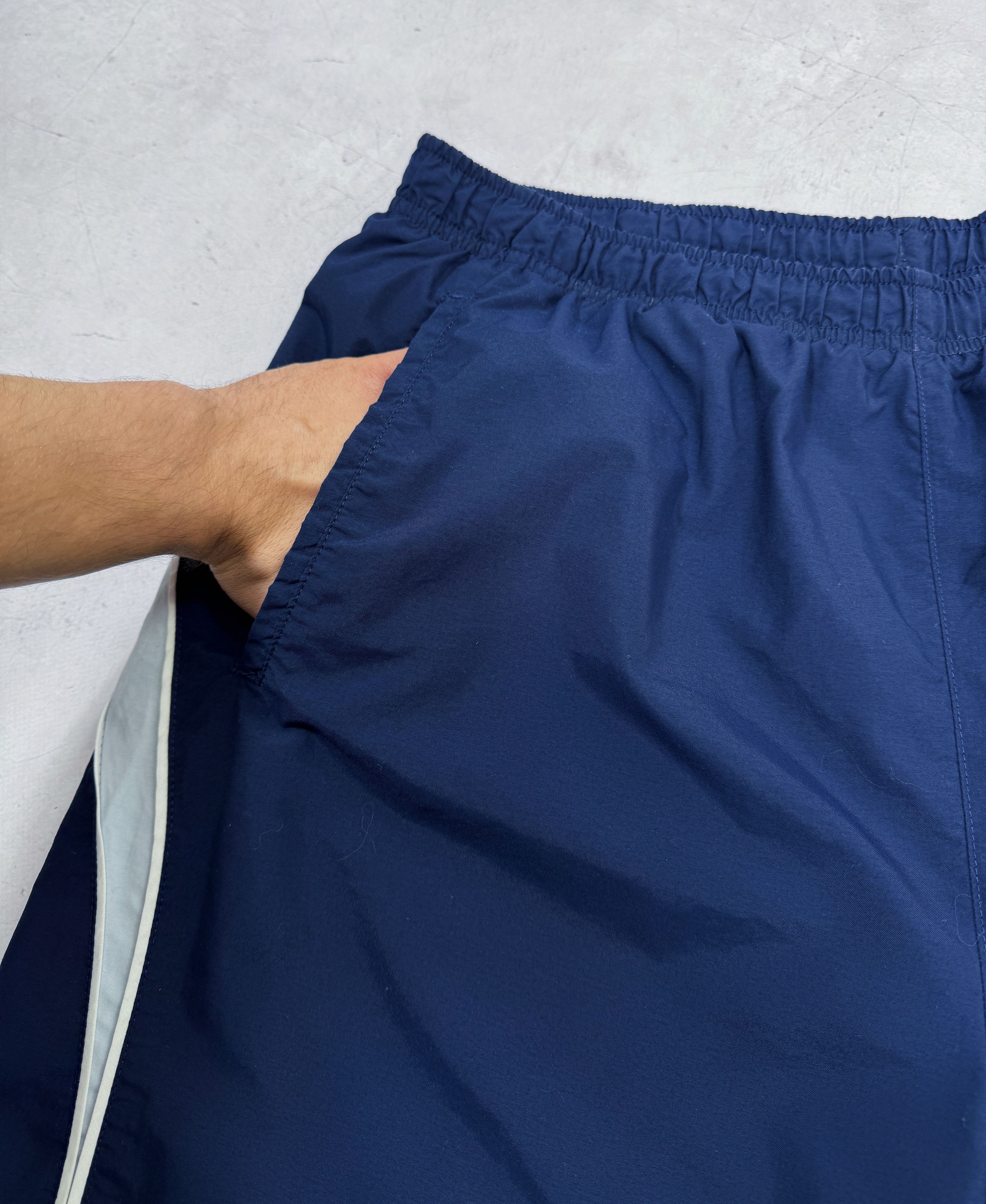 Nike × Vintage Vintage Nike Shorts Swoosh Logo Dark Blue Size US 36 / EU 52 - 2 Thumbnail