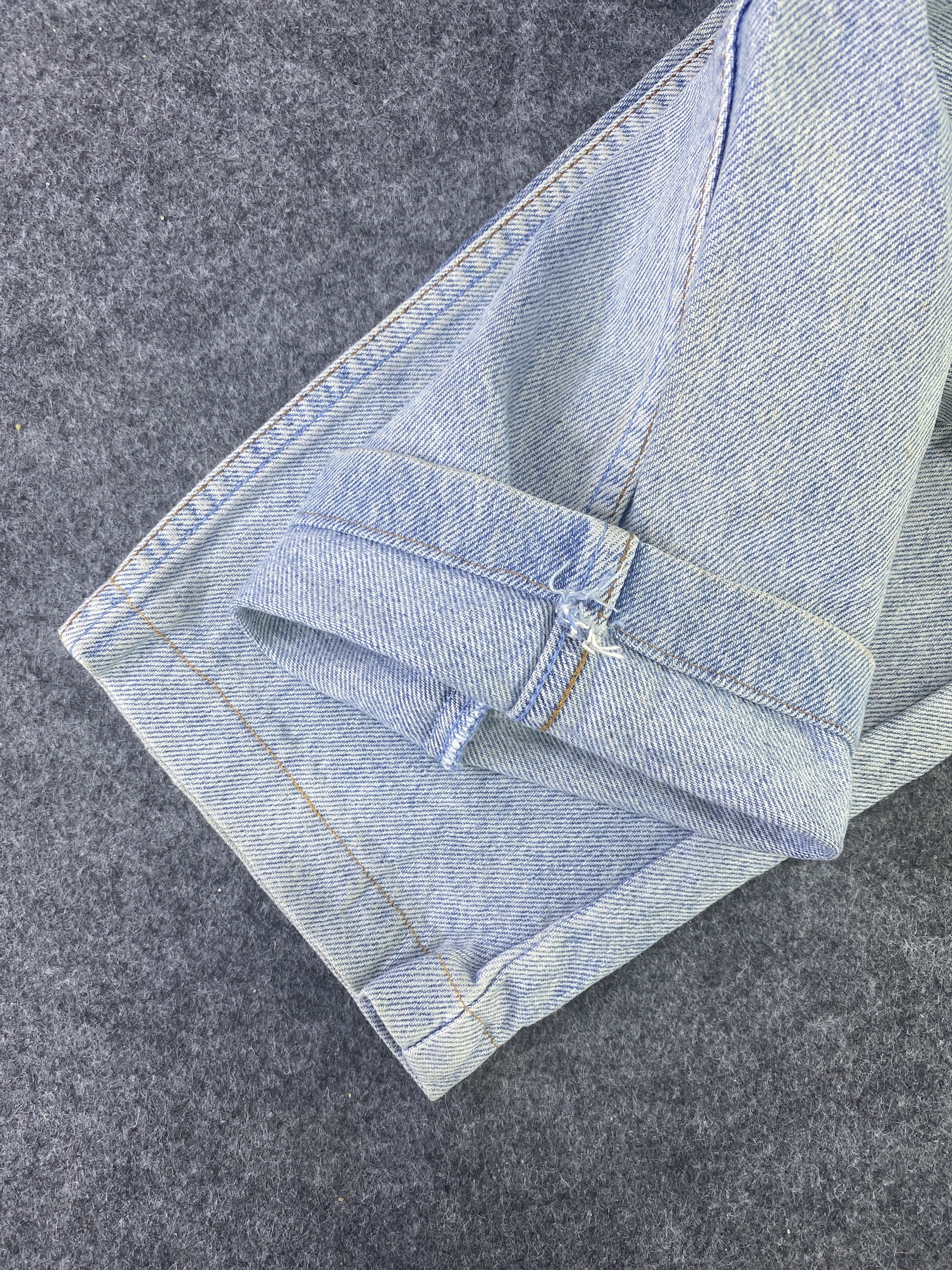 Levi's 90s Levi's vintage 514 Blue Wash Jeans - J926 Size US 26 / EU 42 - 13 Thumbnail