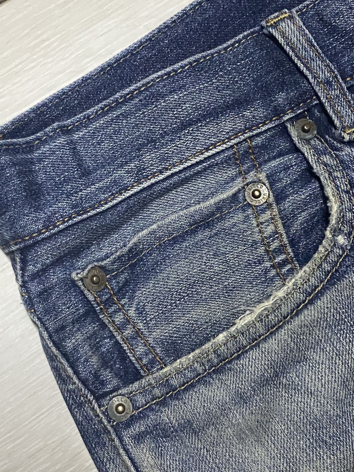 Undercover × Uniqlo Vintage Uniqlo Selvedge Grunge Faded Wash Distressed Jeans Size US 34 / EU 50 - 13 Thumbnail