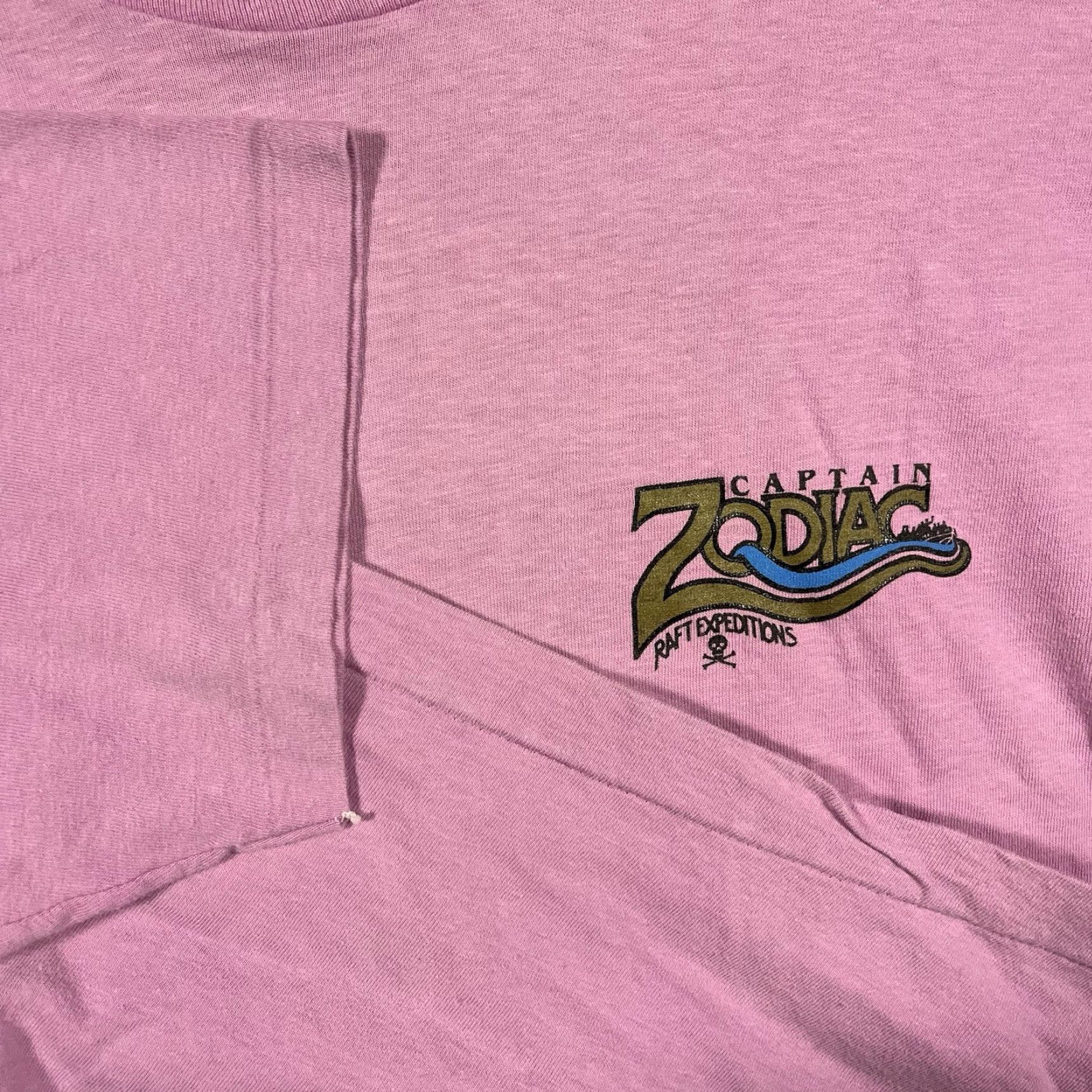 Hanes VINTAGE Captain Zodiac Raft Expeditions Hawaii Maui Mens Large Pink Short Sleeve T-Shirt 80s Stitch Brand Hanes Menss? Size US L / EU 52-54 / 3 - 3 Thumbnail