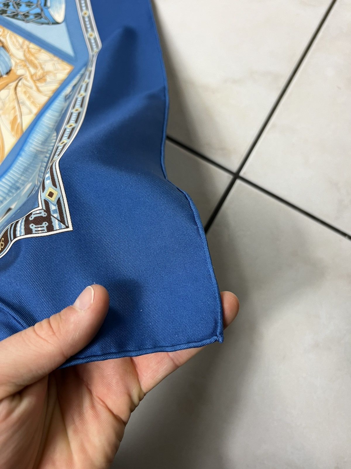 Designer × Hermes × Vintage Hermes Au som du tam-tam silk scarf full print handkerchief Size ONE SIZE - 20 Thumbnail