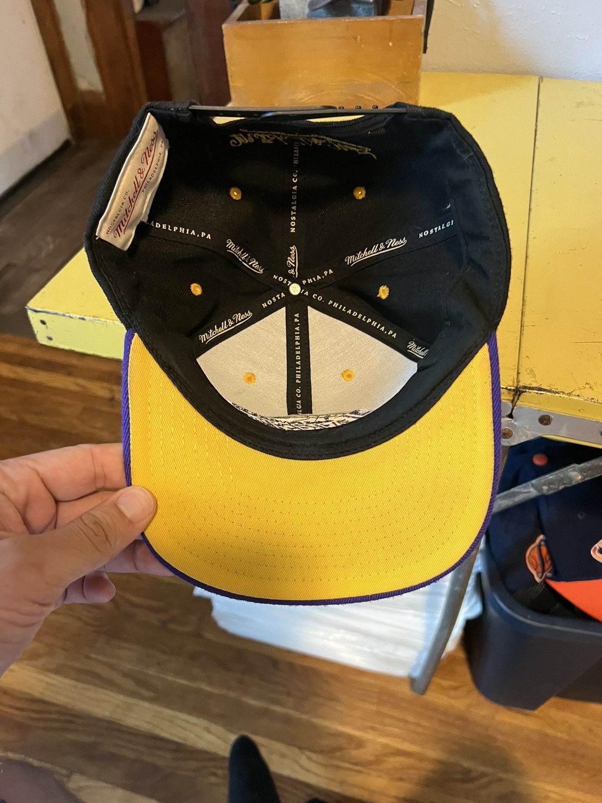 Mitchell & Ness × NBA Los Angeles Lakers 2010 Finals Hat Size ONE SIZE - 4 Thumbnail