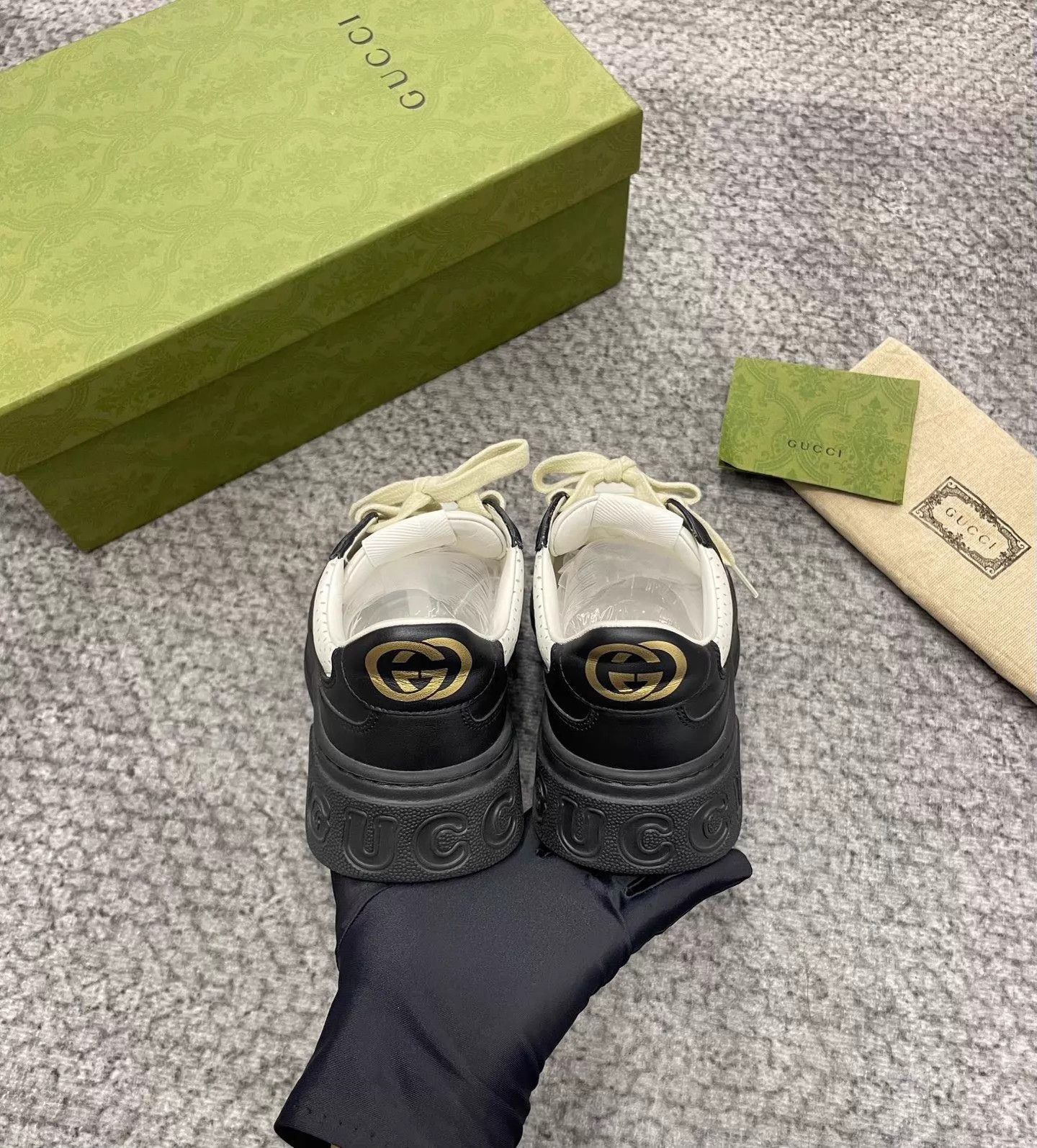 Gucci Gucci Panda Sneakers Black & White Size US 6 / IT 36 - 6 Thumbnail