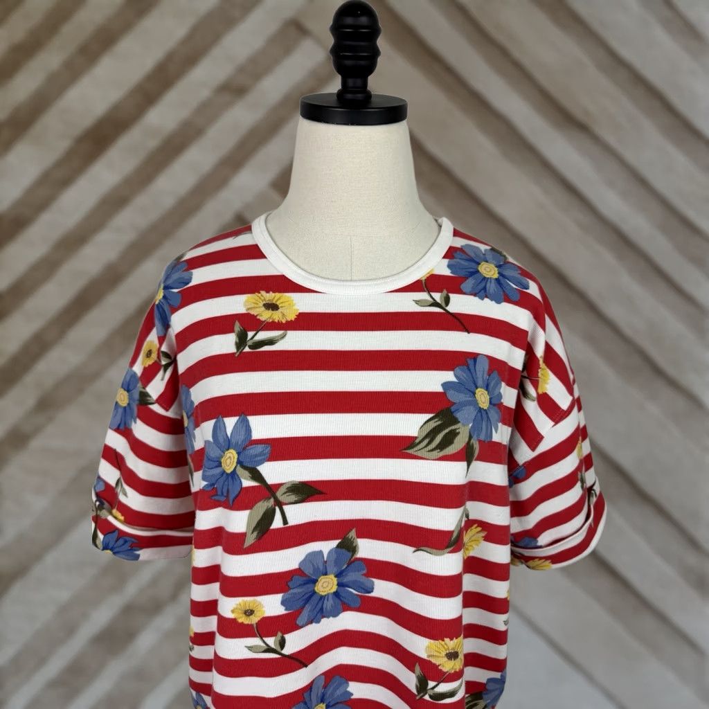Nautica VINTAGE Michael Carrie Shirt Womens XL Red Striped T-Shirt Jersey Cotton Blend Ribbed Tee 80s 90s Nautical Flower Retro Size XL / US 12-14 / IT 48-50 - 1 Thumbnail