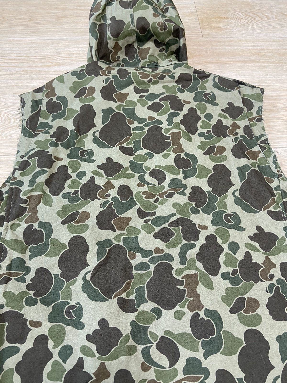 Celine × Hedi Slimane 48 Celine ss22 camouflage military vest sleeveless jacket Size US M / EU 48-50 / 2 - 8 Thumbnail