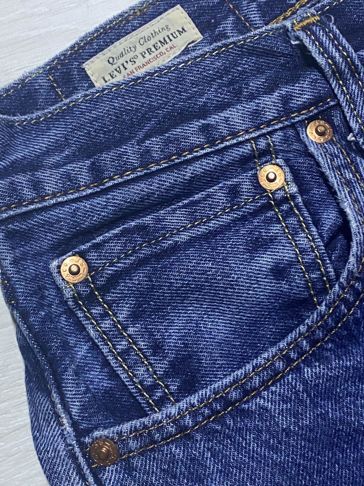 Levi's Vintage Levis Big E Blue Wash Distressed Loose Jeans Size US 32 / EU 48 - 7 Thumbnail