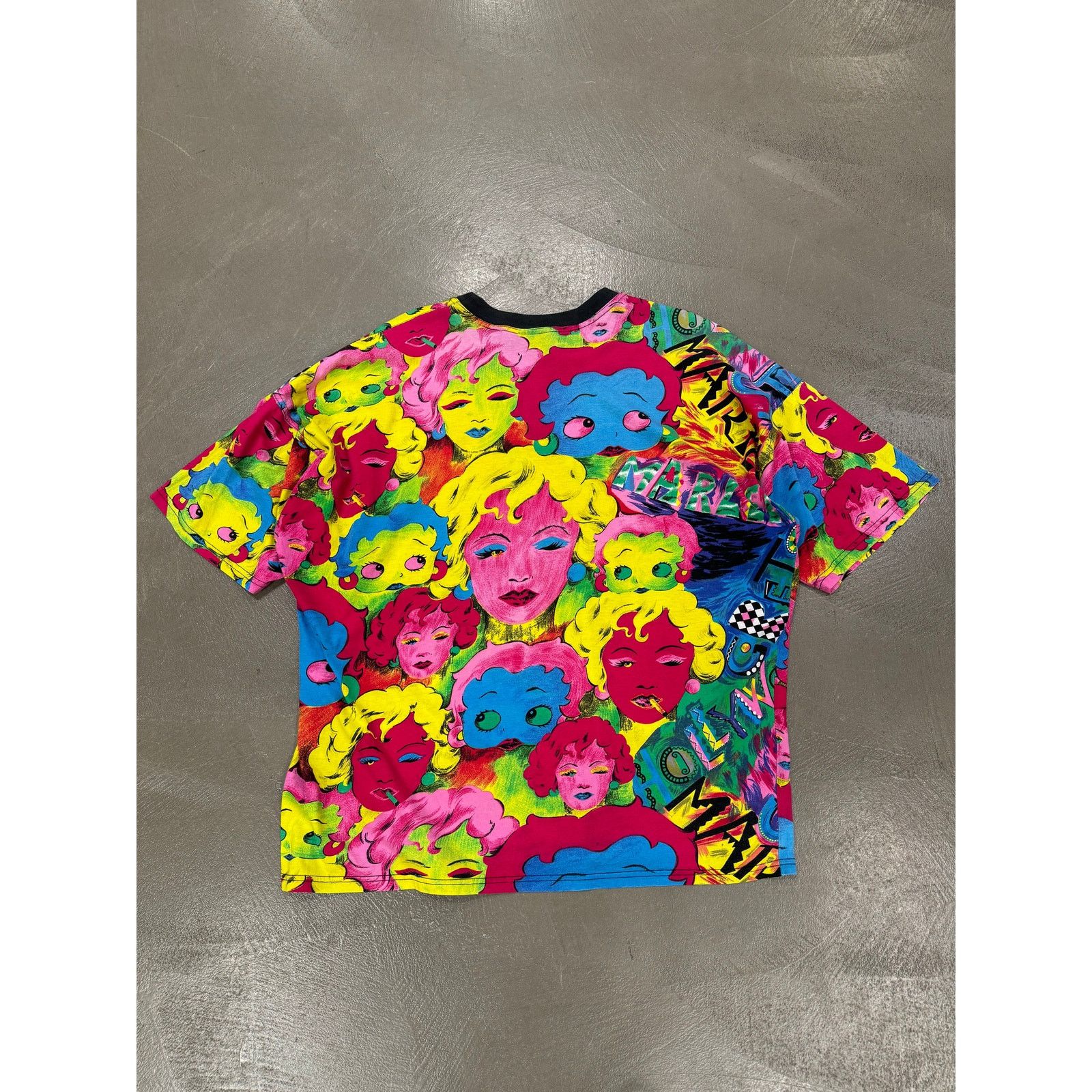 Versace 1991 Versace jeans Couture "Betty Boop and Marilyn Monroe" Size US XL / EU 56 / 4 - 5 Thumbnail