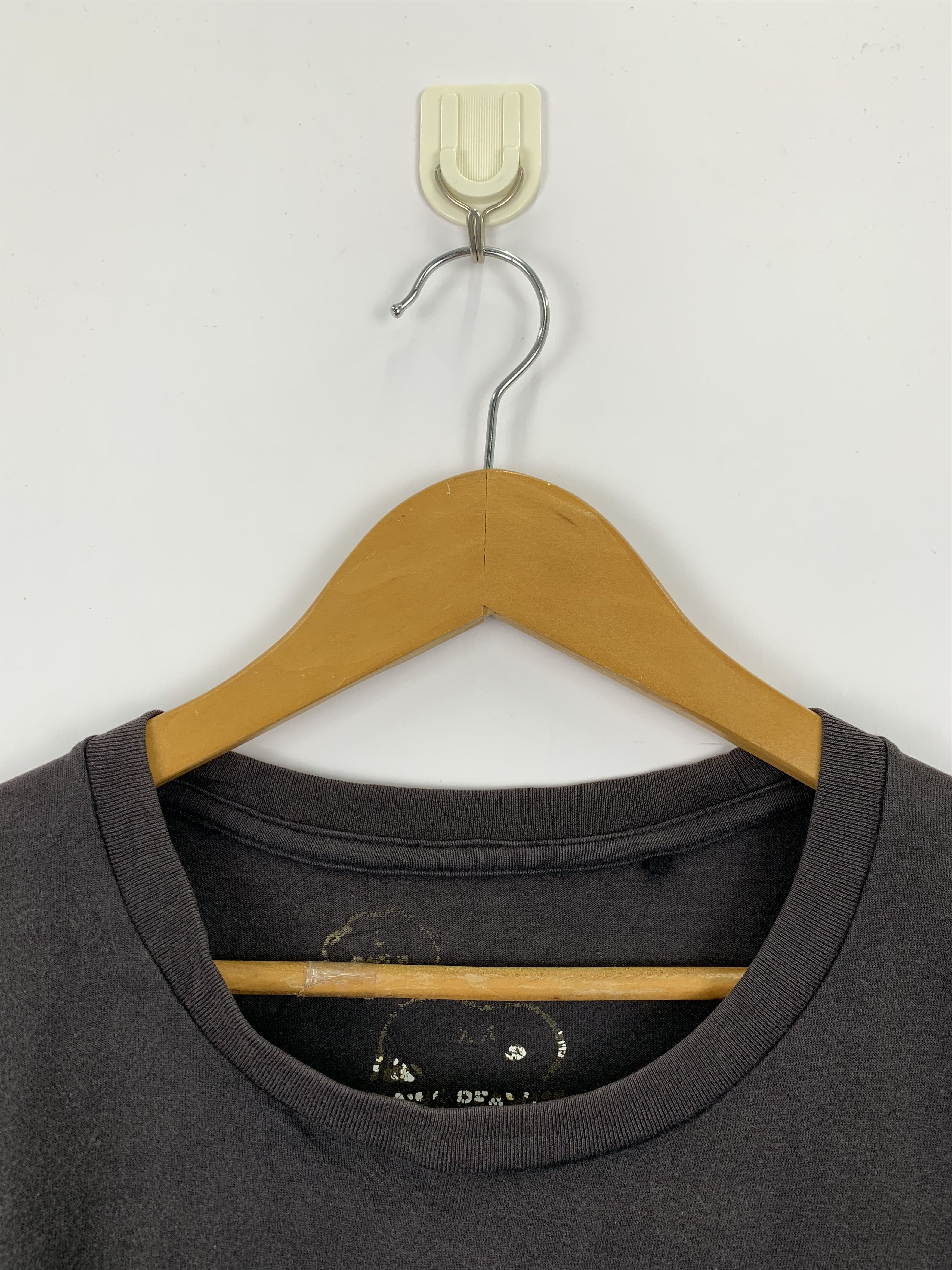 Kaws × Uniqlo Uniqlo Kaws Peanuts Tees TA0249 Size US L / EU 52-54 / 3 - 11 Thumbnail