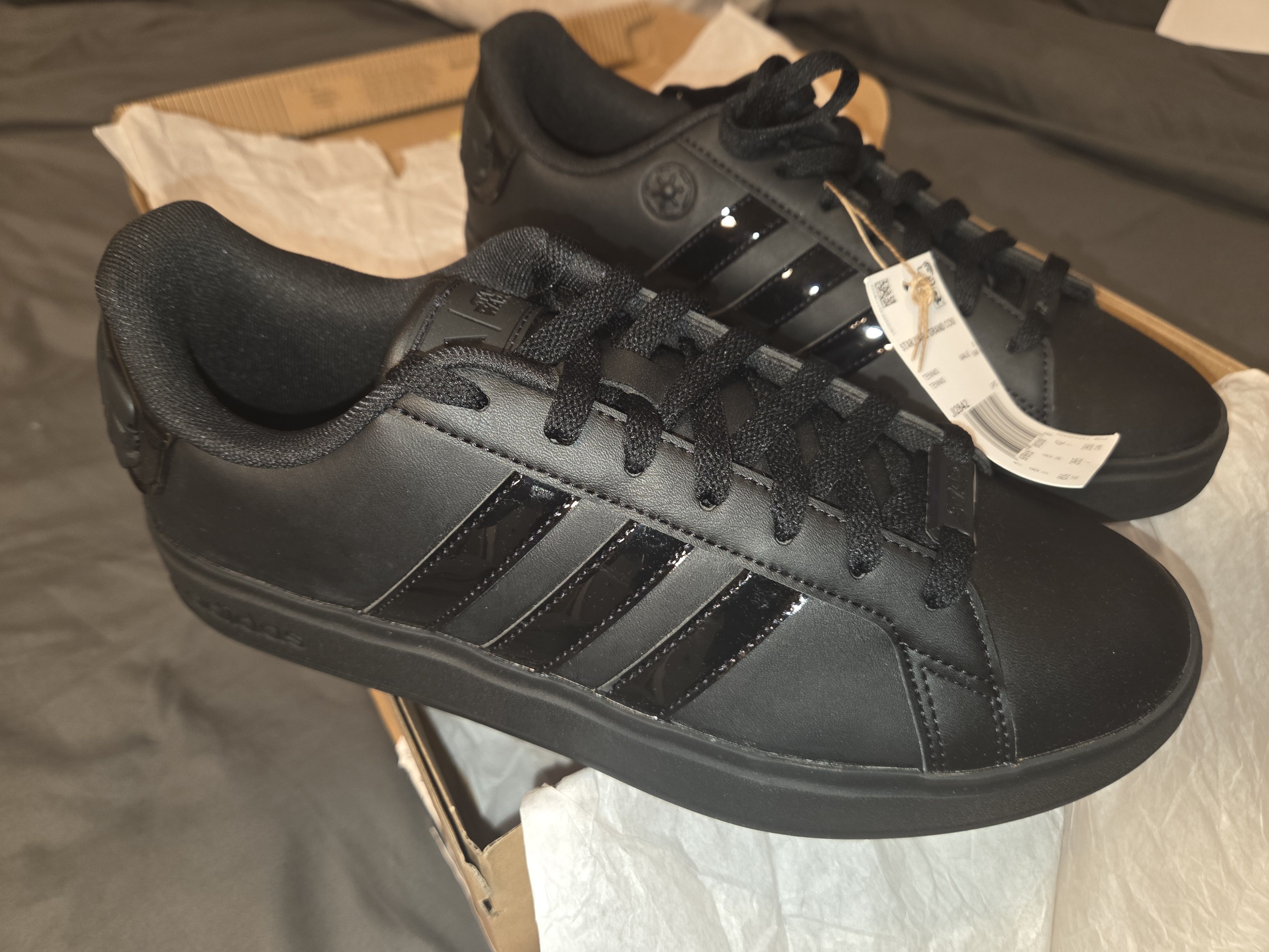 Adidas × Star Wars Adidas Star Wars Grand Court Black Size US 8.5 / EU 41-42 - 12 Thumbnail