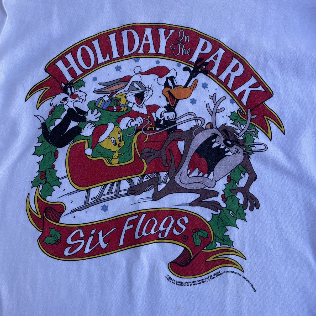 Warner Bros Vintage Looney Tunes Six Flags Holiday In The Park Tee LS XL Size US XL / EU 56 / 4 - 4 Thumbnail