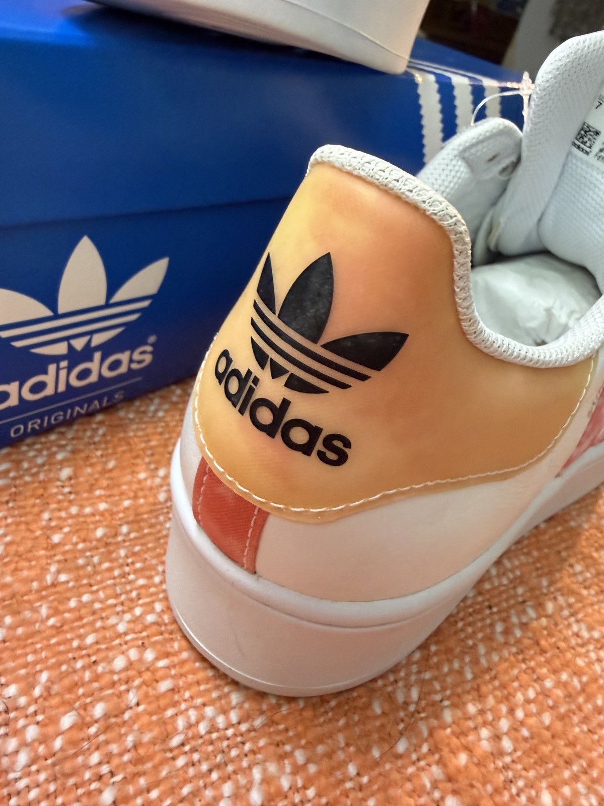 Adidas Beautiful Pink Adidas Superstar samples in Men's size 7 New Size US 7 / IT 37 - 5 Thumbnail