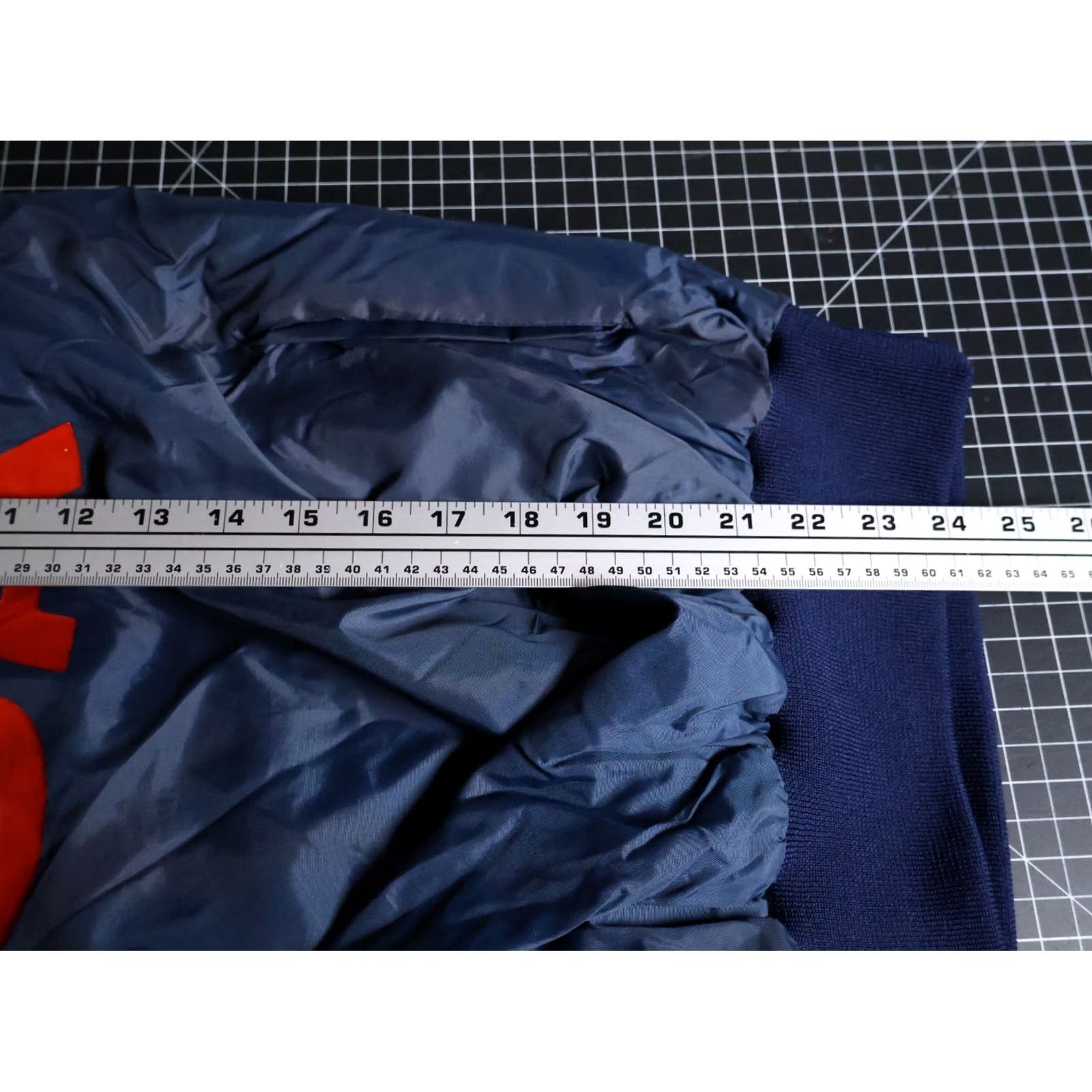 Vintage VINTAGE Bike Athletic Windbreaker Jacket Adults Medium Blue USA Print Pullover Lined 90s Sports Mens Jackets Size US M / EU 48-50 / 2 - 6 Thumbnail