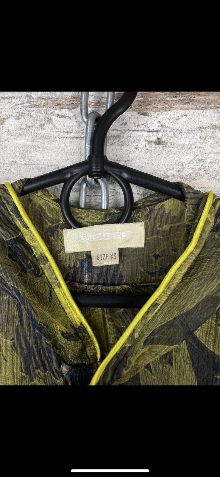 Diesel × Vintage Womens Vintage Diesel Silk Short Sleeve Shirt Button Up Size XS / US 0-2 / IT 36-38 - 2 Thumbnail