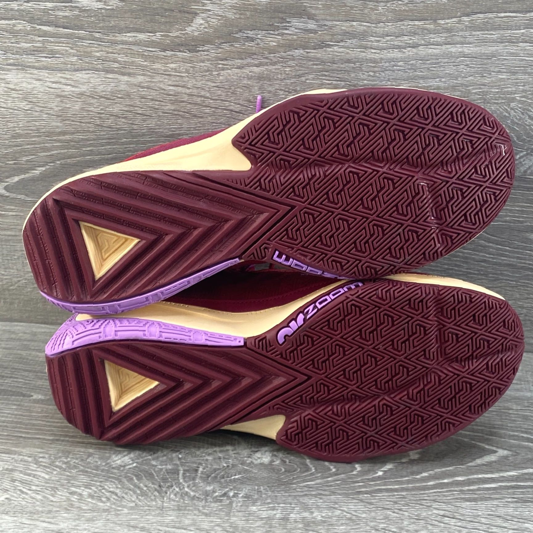 Nike Nike Zoom Freak 5 Alphabet Bros Low Top Sneakers Mens DX4985-600 NEW Maroon Red 9.5 Athletic Basketball Shoes 2023 Size US M / EU 48-50 / 2 - 7 Thumbnail