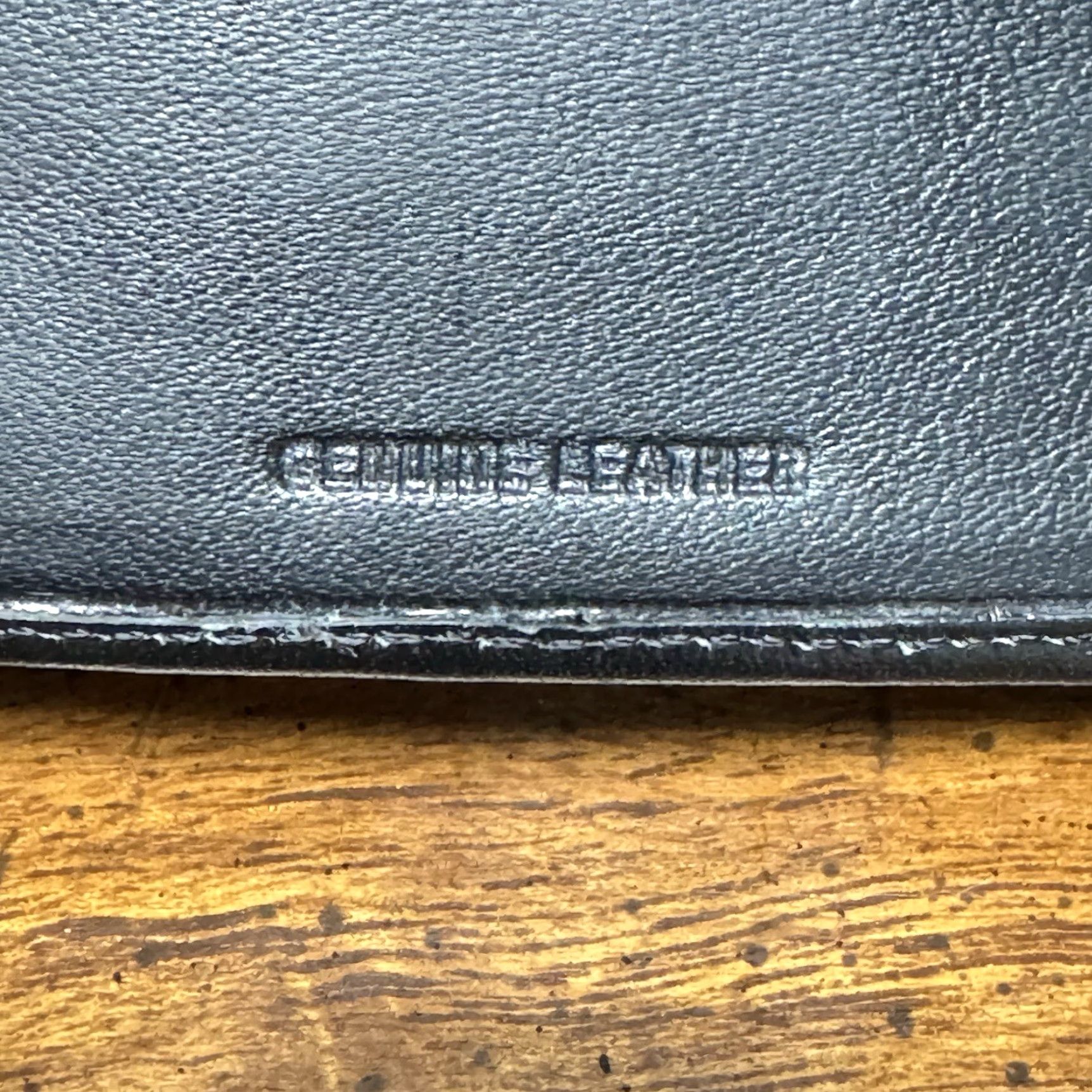 Guess VINTAGE GUESS Leather Bifold Wallet ID Window Card Slots Black Classic Slim Size ONE SIZE - 4 Thumbnail