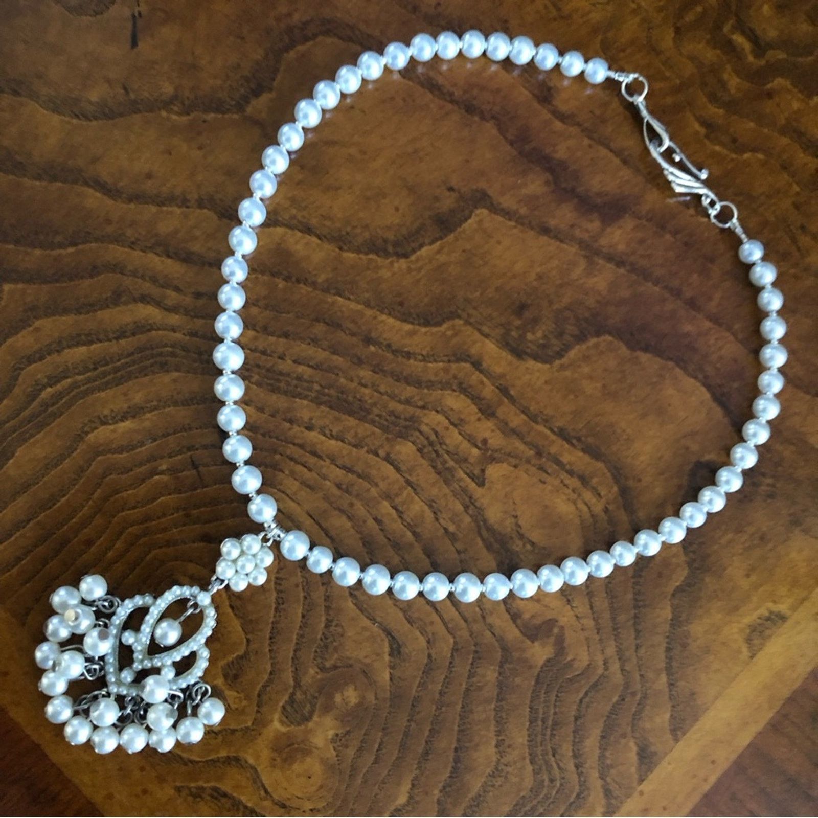Handmade Handcrafted repurpose faux pearl chandelier Pearl necklace Size ONE SIZE - 9 Thumbnail