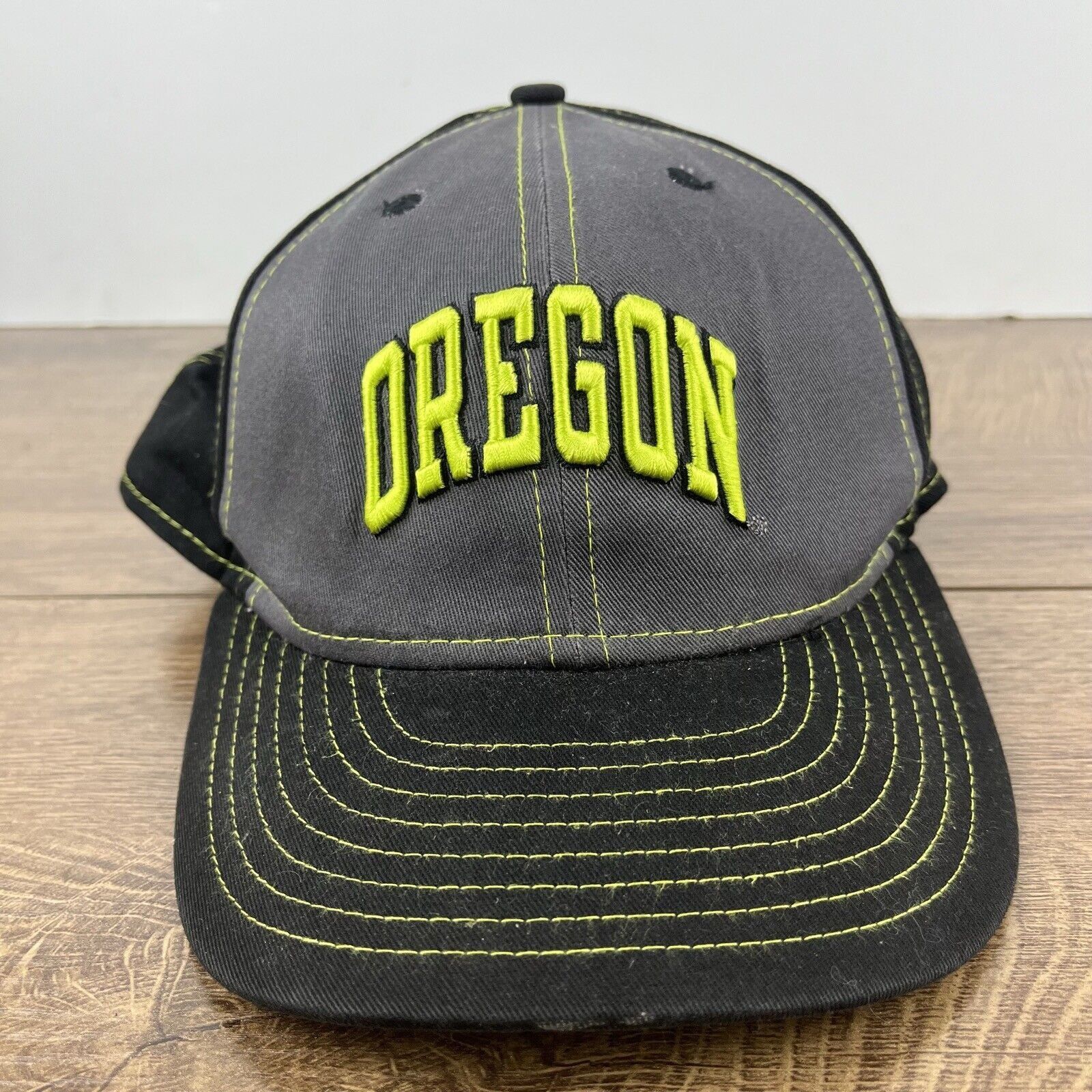 New Era Oregon Ducks Gray Hat New Era 9FIFTY Snapback Hat Adjustable Size ONE SIZE - 4 Thumbnail