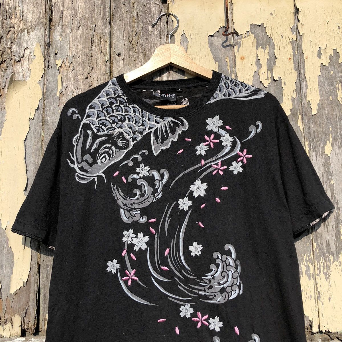 Japanese Brand Vintage y2k Koi Fish Sukajan Tshirt Size US M / EU 48-50 / 2 - 3 Thumbnail