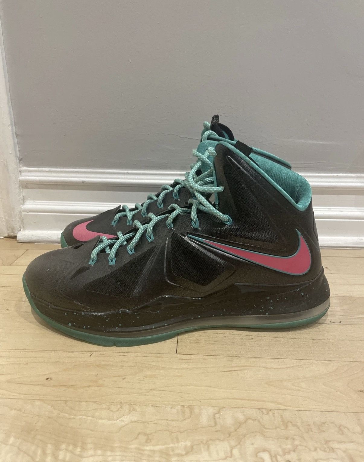 Nike LeBron 10 ID Miami Vice Size 12 Size US 12 / EU 45 - 1 Thumbnail