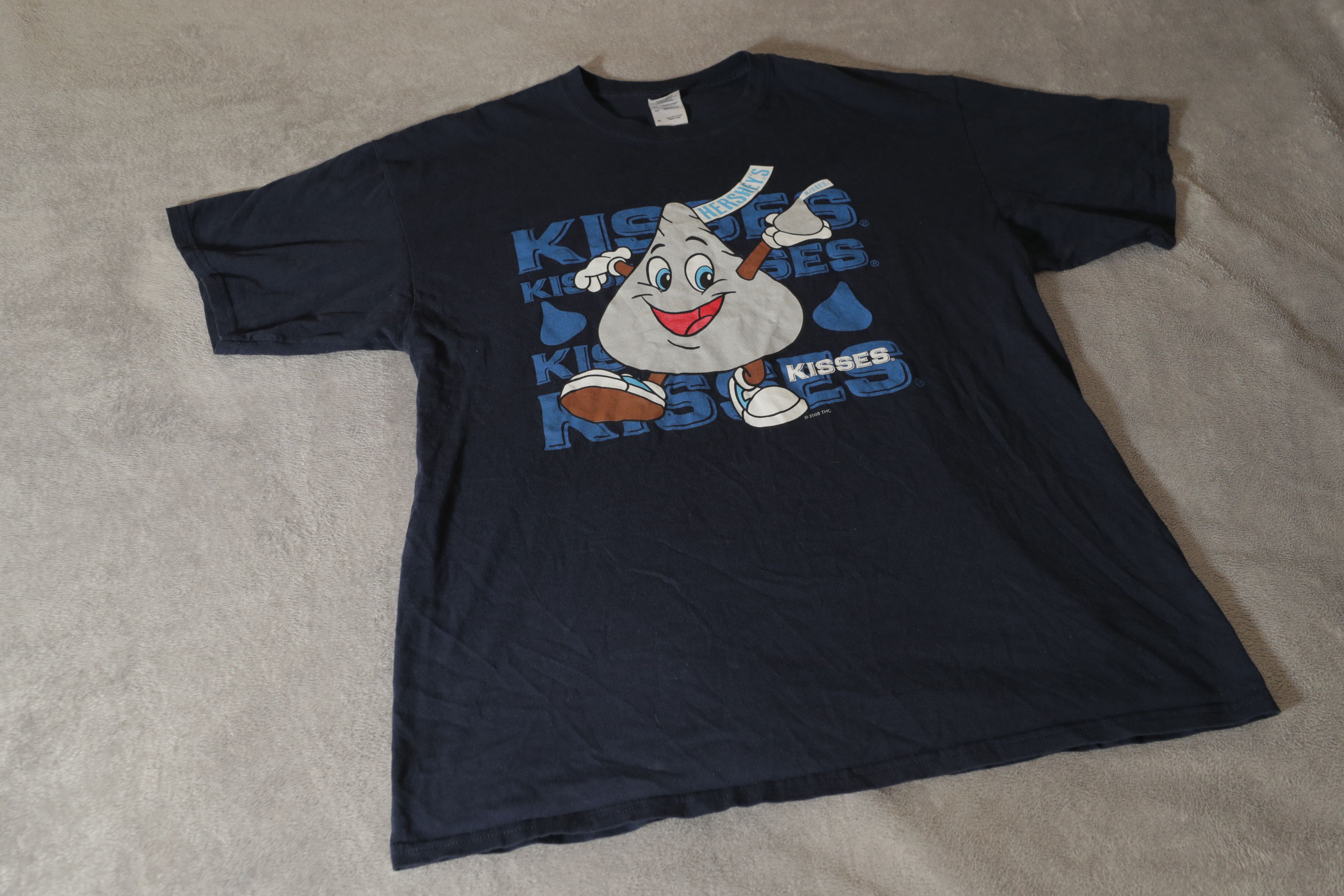 Gildan × Vintage Vintage 2008 Hersheys Kiss Tee (XL) Size US XL / EU 56 / 4 - 3 Thumbnail