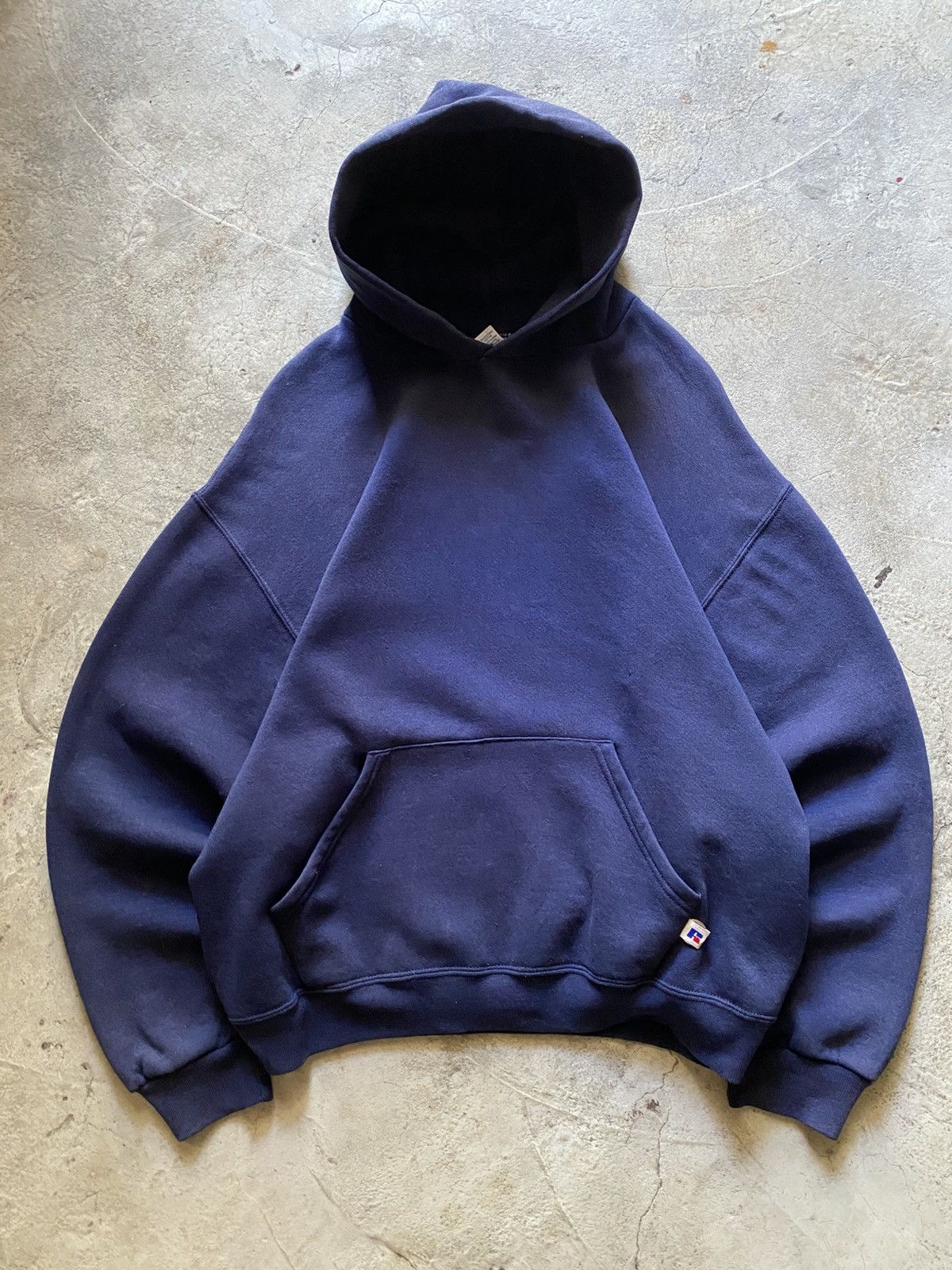 Russell Athletic Vintage 90s Russell Athletic Navy Blue Crop Boxy Fit Size US M / EU 48-50 / 2 - 2 Thumbnail