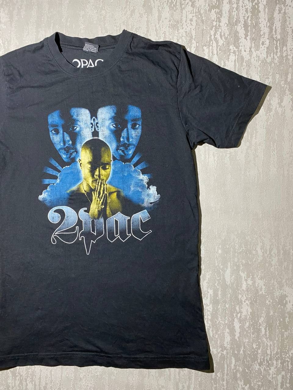 Band Tees × Rap Tees × Vintage 2Pac Me Against the World Hip Hop Tee 2018 Size US S / EU 44-46 / 1 - 3 Thumbnail