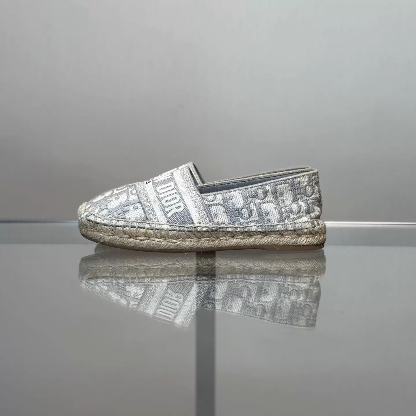 Dior Dior Gray All Over Oblique Fisherman Slipper 34W Size US 4 / IT 34 - 5 Thumbnail