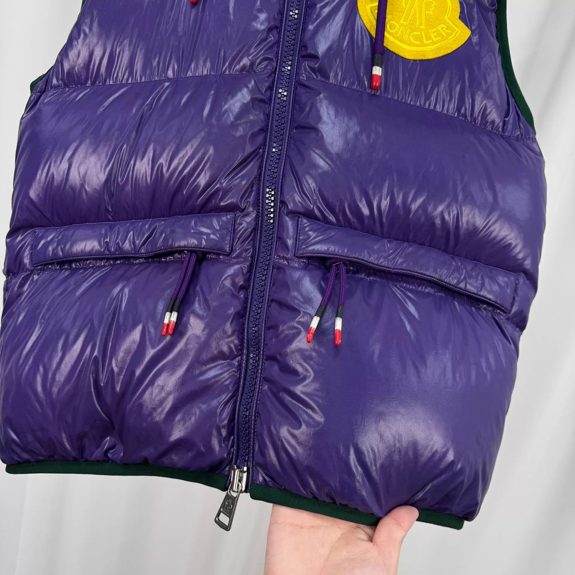 Moncler Moncler 1952 Purple Logo Down Vest Size 2 98 New Size XS / US 0-2 / IT 36-38 - 4 Thumbnail