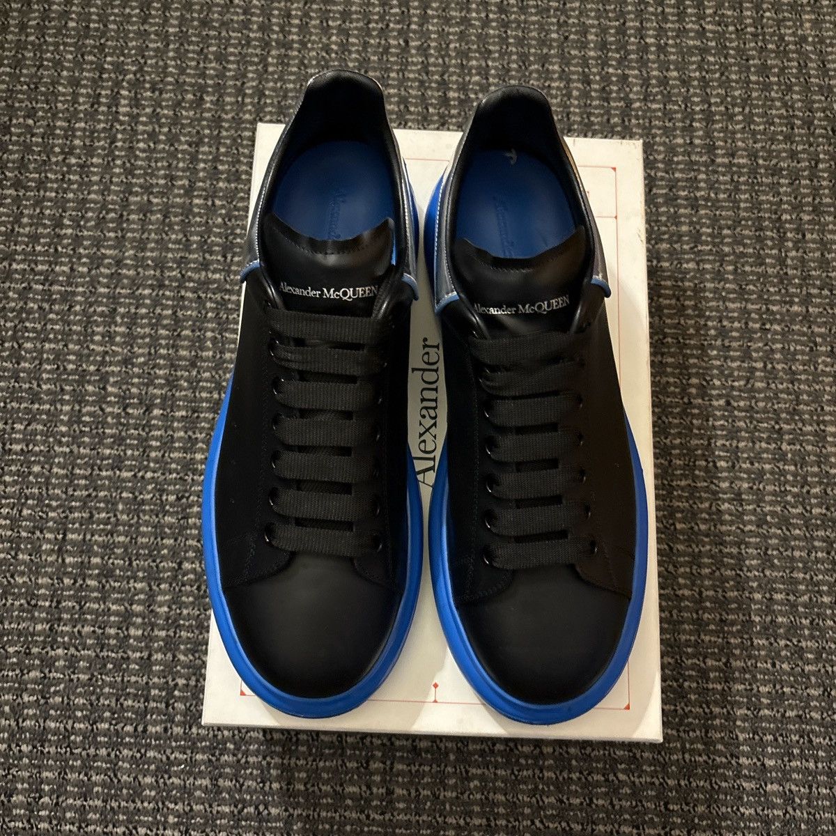 Alexander McQueen ALEXANDER MCQUEEN SNEAKERS Size US 11 / EU 44 - 2 Thumbnail