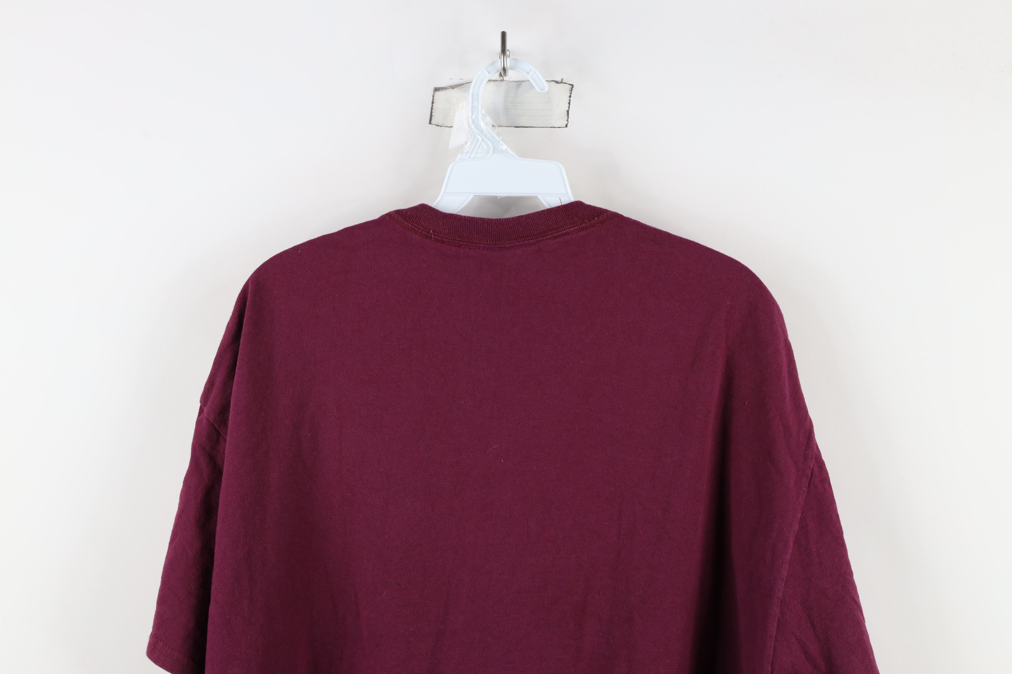 Vintage Vintage Y2K Spell Out Elvis Presley Graceland T-Shirt Maroon Size US XL / EU 56 / 4 - 9 Thumbnail