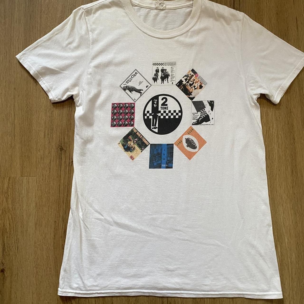 Gildan White and black The Clash Music Albums Size US M / EU 48-50 / 2 - 2 Thumbnail