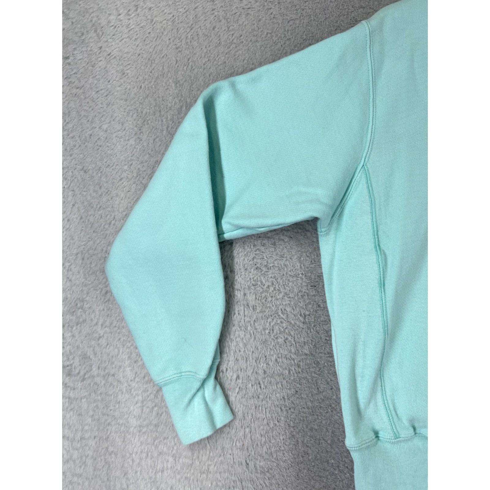 Champion VINTAGE Champion Sweater Womens Small Green Reverse Weave Crew Neck Stains Cotton Blend Jersey Logo Pullover Sports 90s Womens Size S / US 4 / IT 40 - 3 Thumbnail