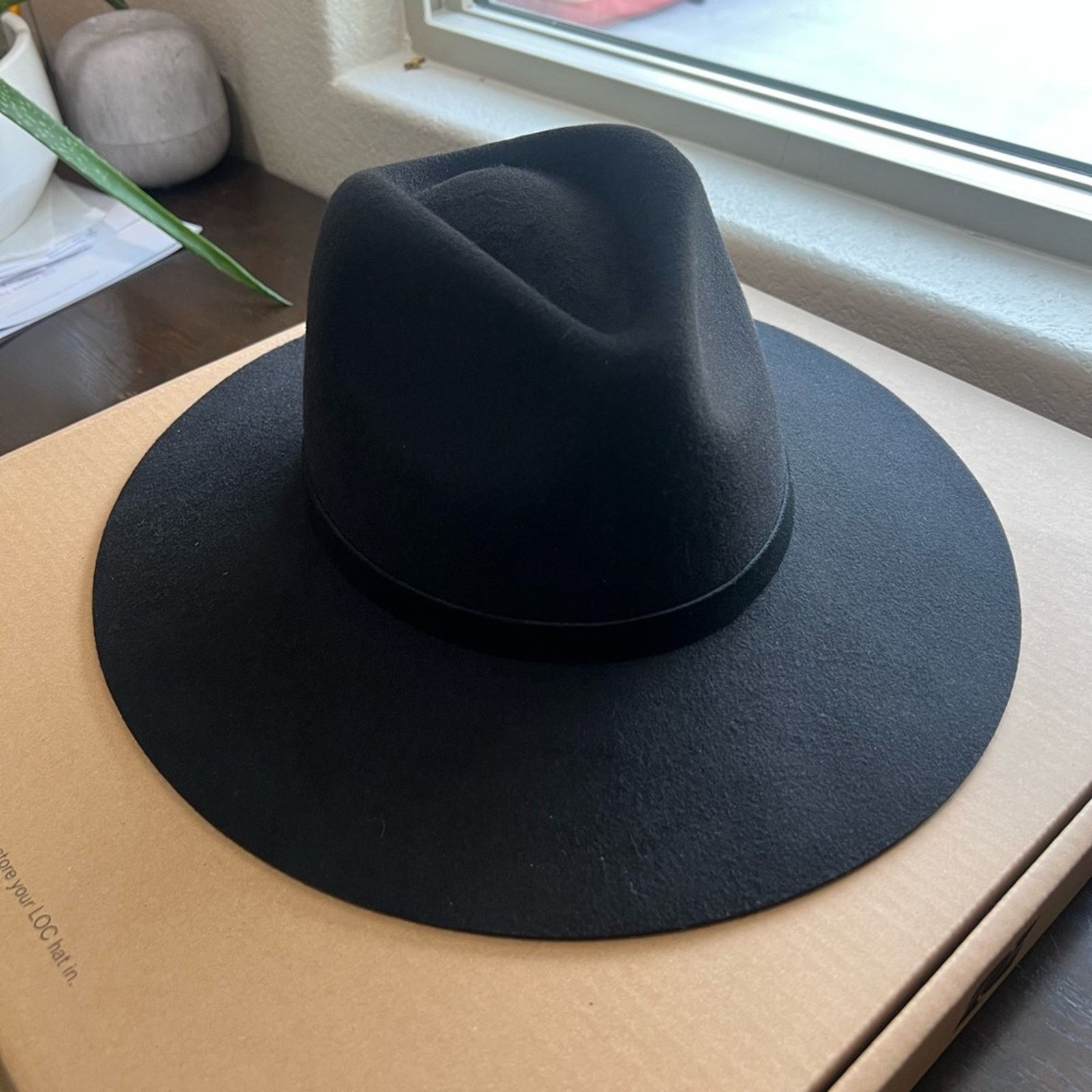 Lack of Color Lack of color the Grove wool Fedora NWT Large Size ONE SIZE - 4 Thumbnail